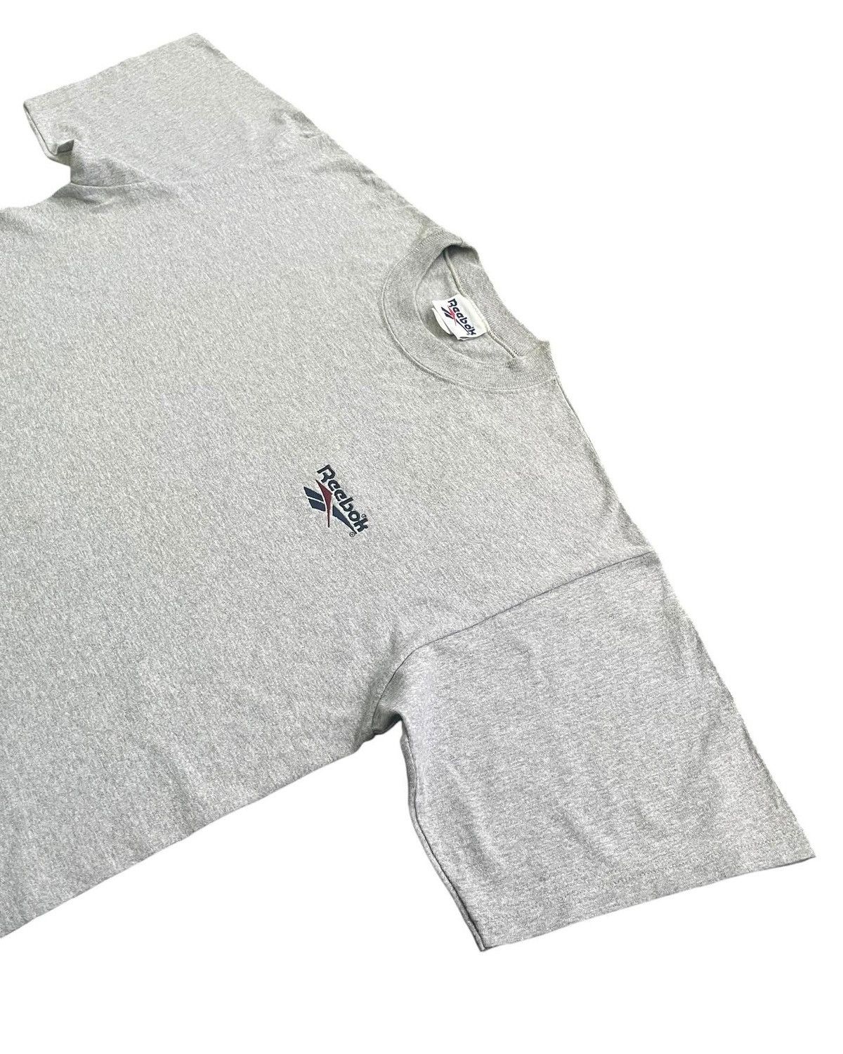 Reebok × Vintage Vintage Reebok Essential Tshirt Size US XL / EU 56 / 4 - 2 Thumbnail
