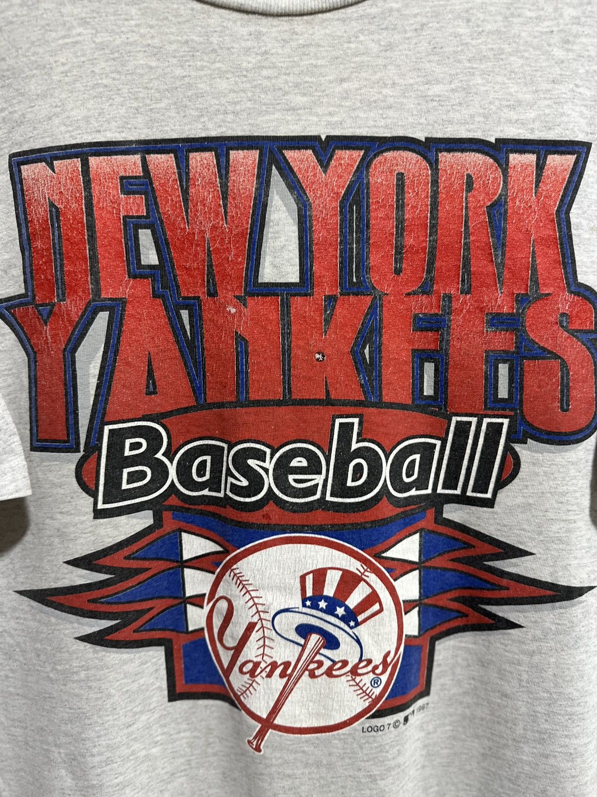 Logo 7 × New York Yankees × Vintage Vintage 1997 NewYork Yankees Baseball Oversize Tee Size US XXL / EU 58 / 5 - 2 Thumbnail