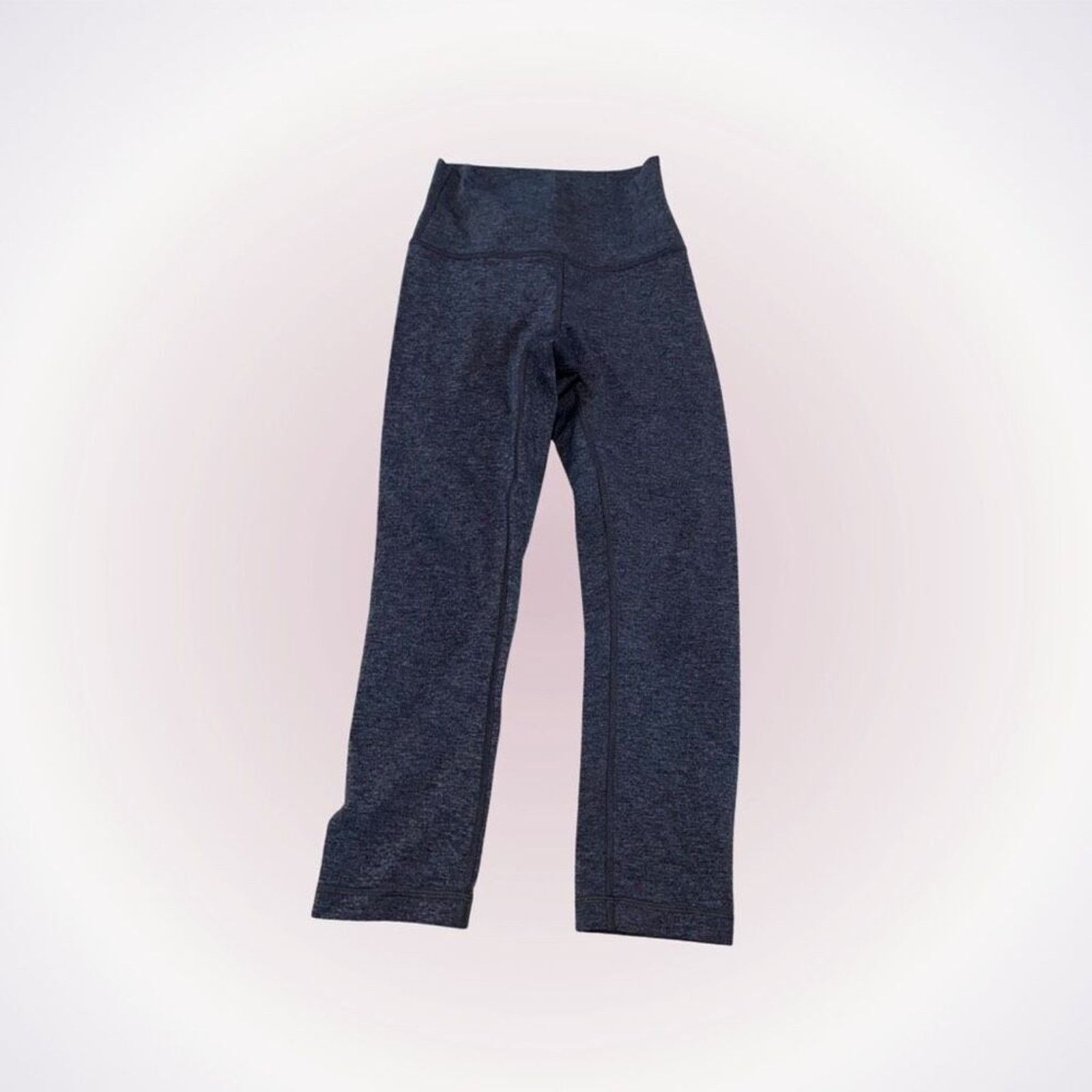 Lululemon Lululemon Gray Cropped Workout Leggings | Sz 4 Size 27" / US 4 / IT 40 - 1 Thumbnail