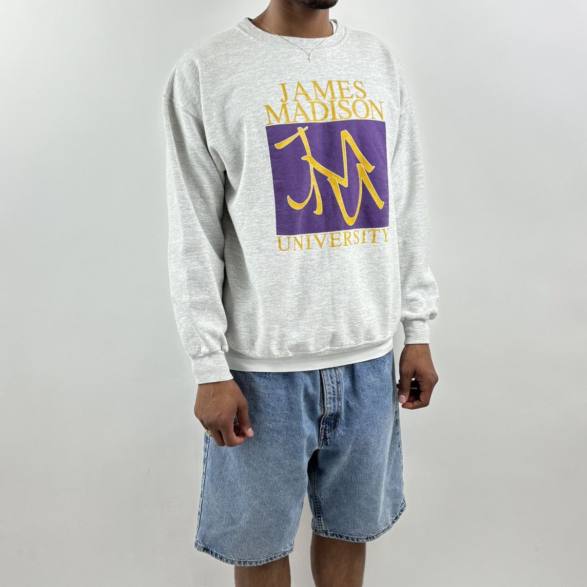 Vintage vintage 90s JAMES MADISON UNIVERSITY JMU Spellout sweatshirt Size US M / EU 48-50 / 2 - 4 Thumbnail