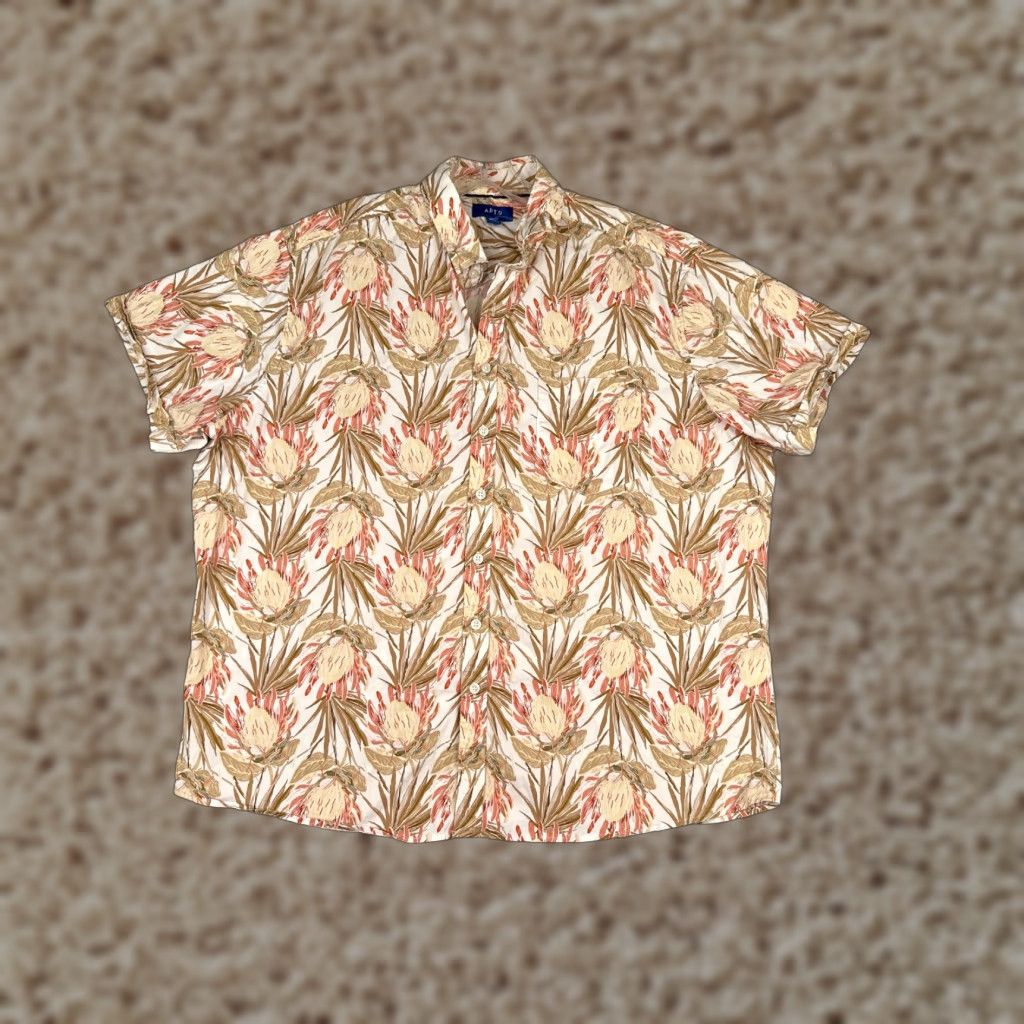Vintage APT 9 Shirt Men Hawaiian Floral 2XL XXL White Beige Red Cotton Blend Button Up Size US XXL / EU 58 / 5 - 1 Thumbnail