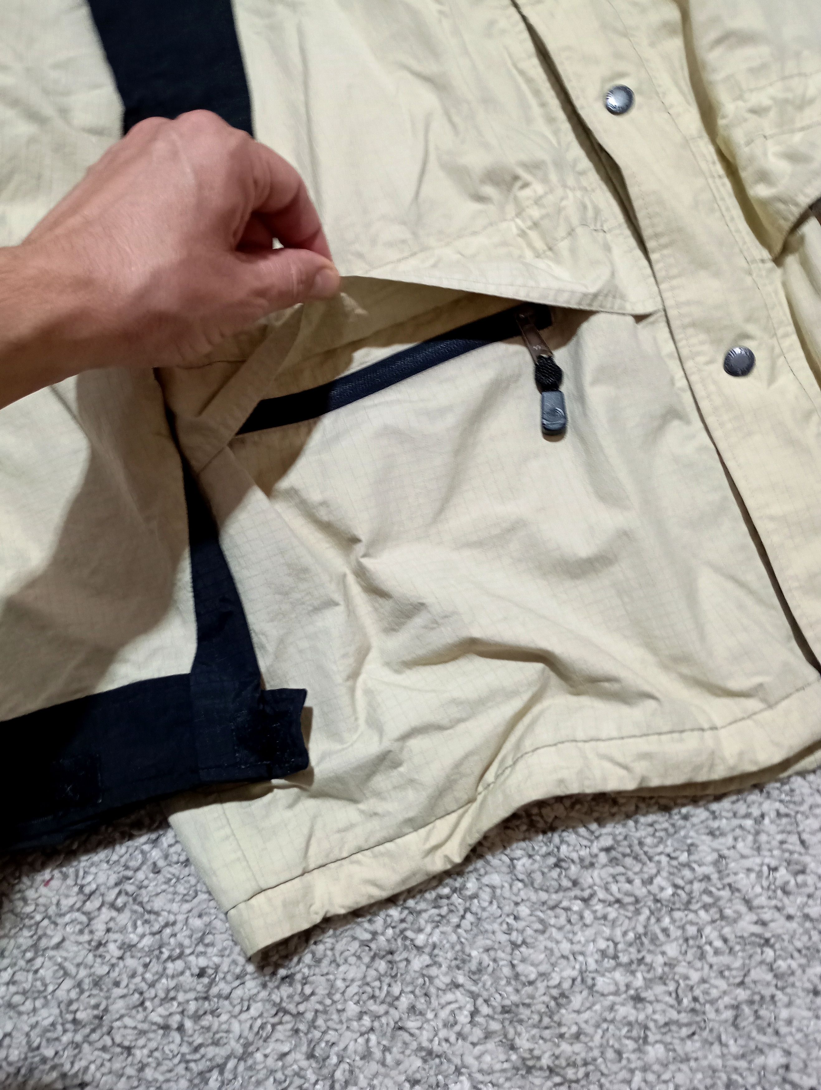 The North Face The North Face 90s gore-Tex jacket L Size US L / EU 52-54 / 3 - 13 Thumbnail