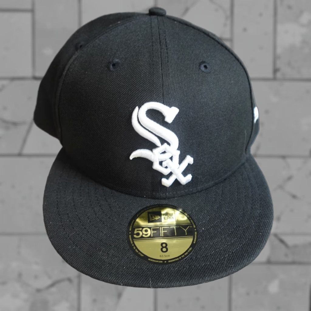 New Era Chicago White Sox Hat Fitted 8 Embroidered New Era Fitted Baseball Cap Men Black Polyester Sports Casual Signals 90s Size ONE SIZE - 1 Thumbnail