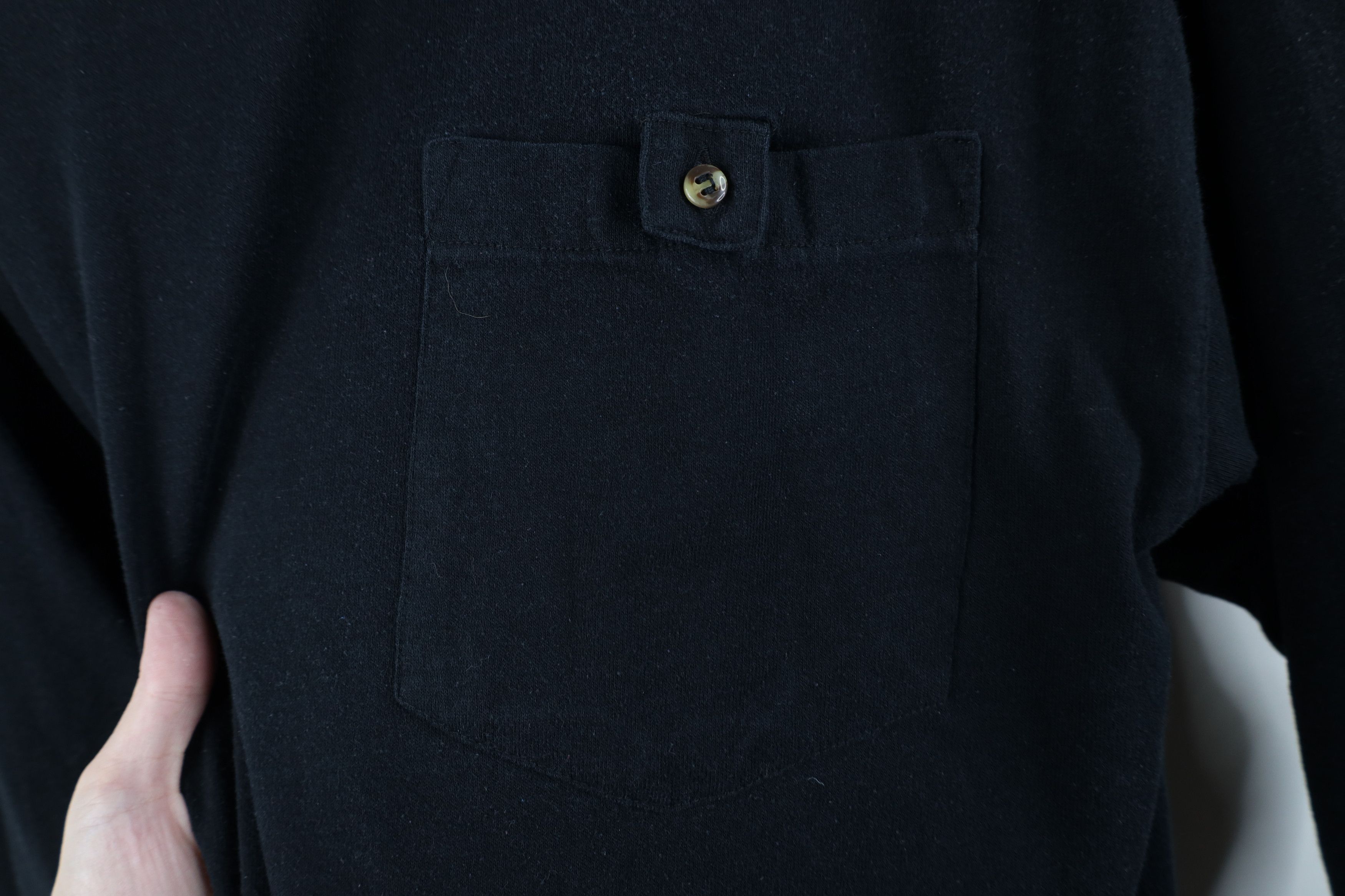 Vintage Vintage 90s Streetwear Blank Knit Big Pocket T-Shirt Black Size L / US 10 / IT 46 - 5 Thumbnail
