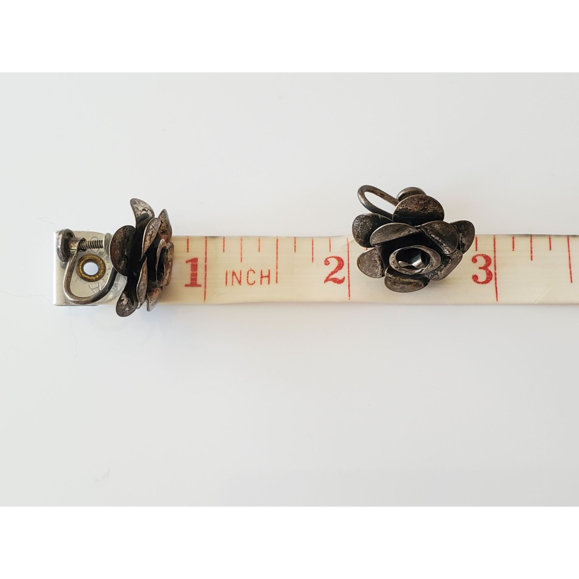 Vintage Vintage Beau Sterling Silver Rose Screw On Earrings Size ONE SIZE - 5 Thumbnail