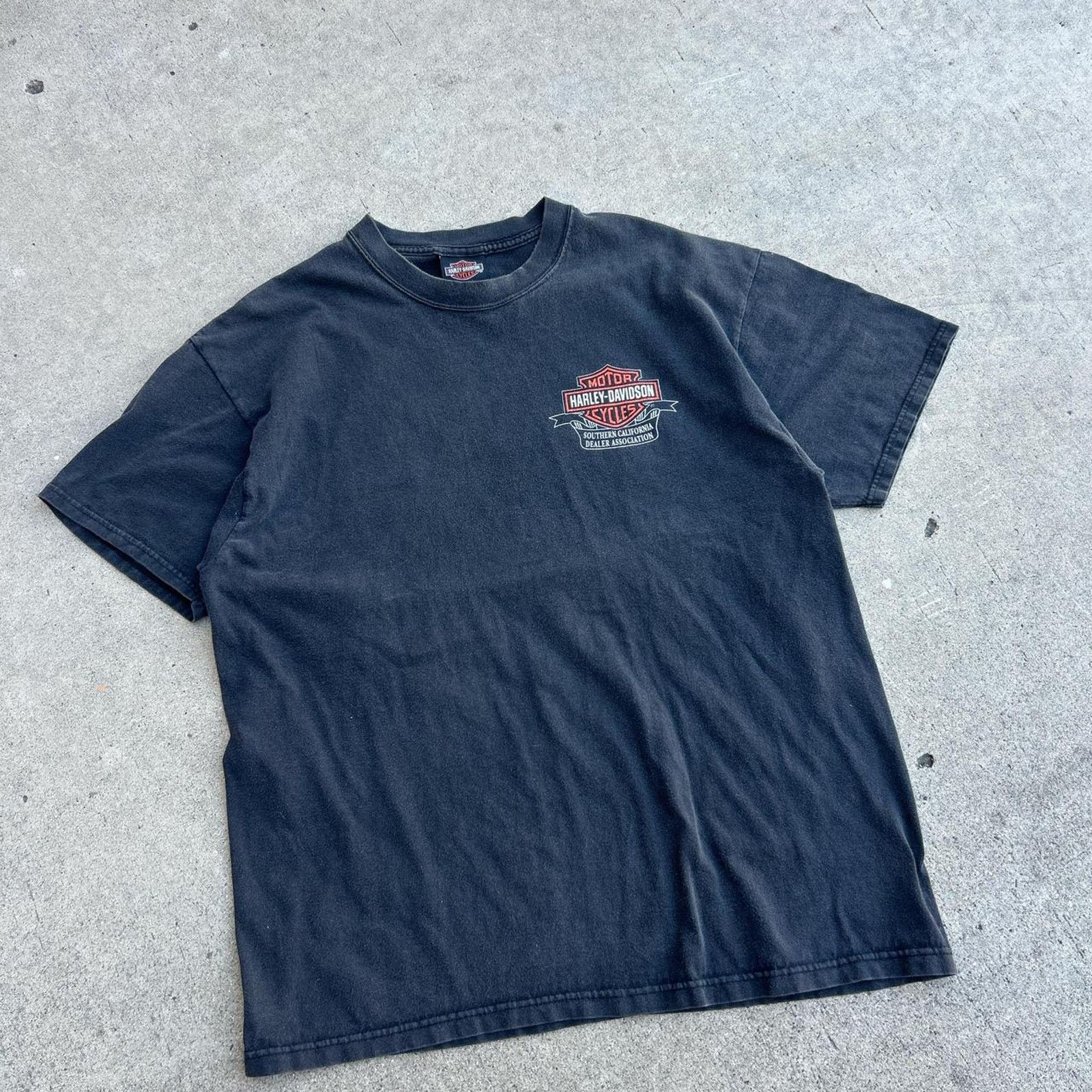 Harley Davidson 2002 harley davidson socal dealer t shirt Size US L / EU 52-54 / 3 - 1 Thumbnail