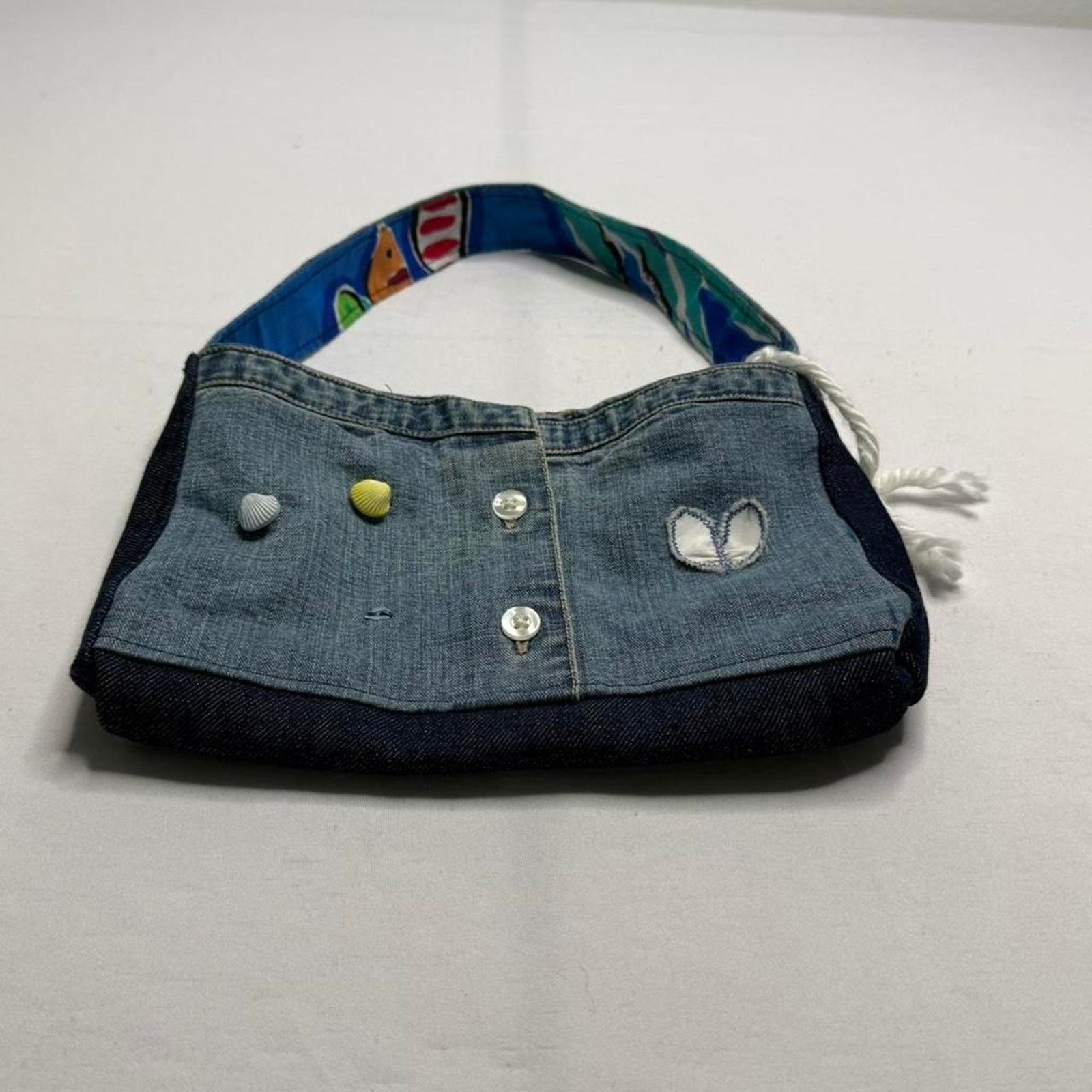 Other Handmade Up cycled Denim Mini Shoulder Purse Seashell Heart Size ONE SIZE - 7 Thumbnail