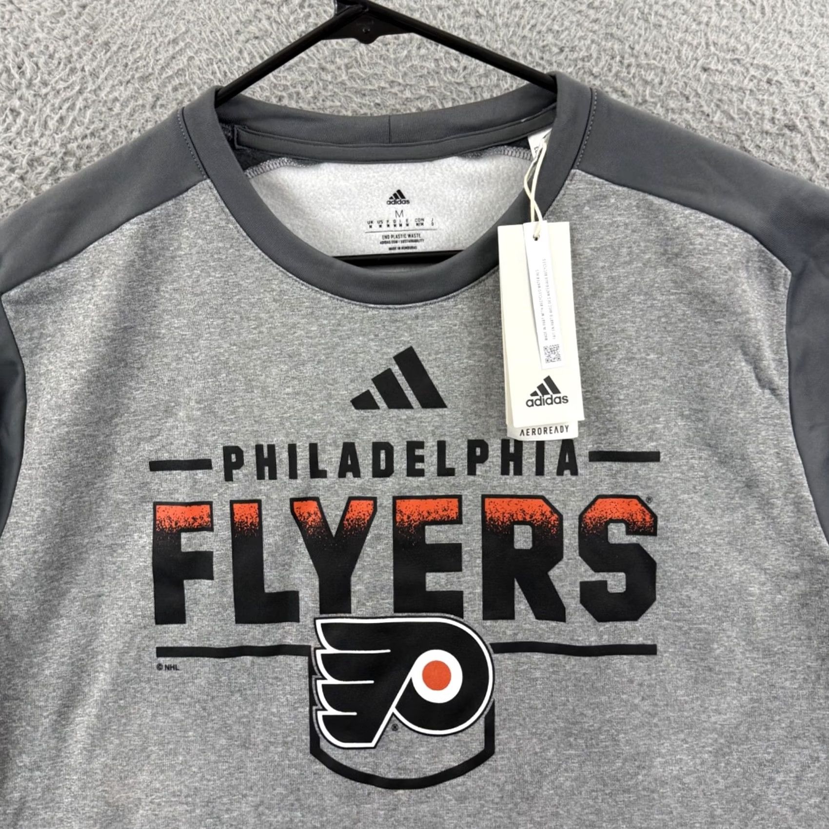 Adidas NHL Philadelphia Flyers Hockey Sweatshirt Mens Medium Gray Long Sleeve Loose NWT Size US M / EU 48-50 / 2 - 3 Thumbnail