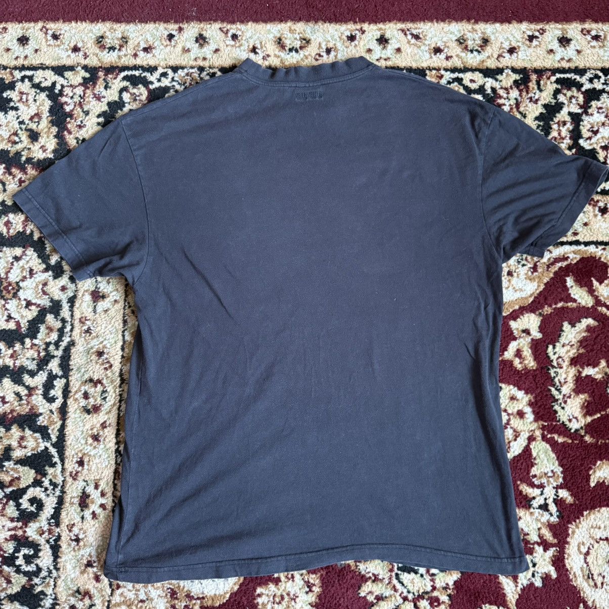 Vetements "TUESDAY" Drop Shoulder Tee Size US M / EU 48-50 / 2 - 8 Thumbnail