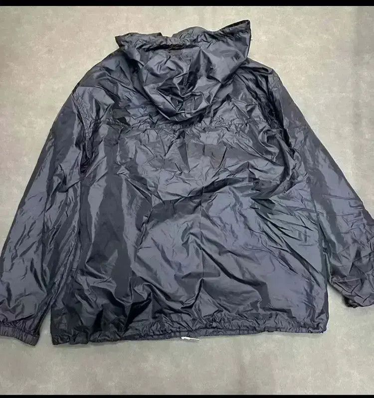 Celine Sz 50 Celine Logo Windbreaker In Light Weight Nylon Jacket Size US M / EU 48-50 / 2 - 2 Thumbnail