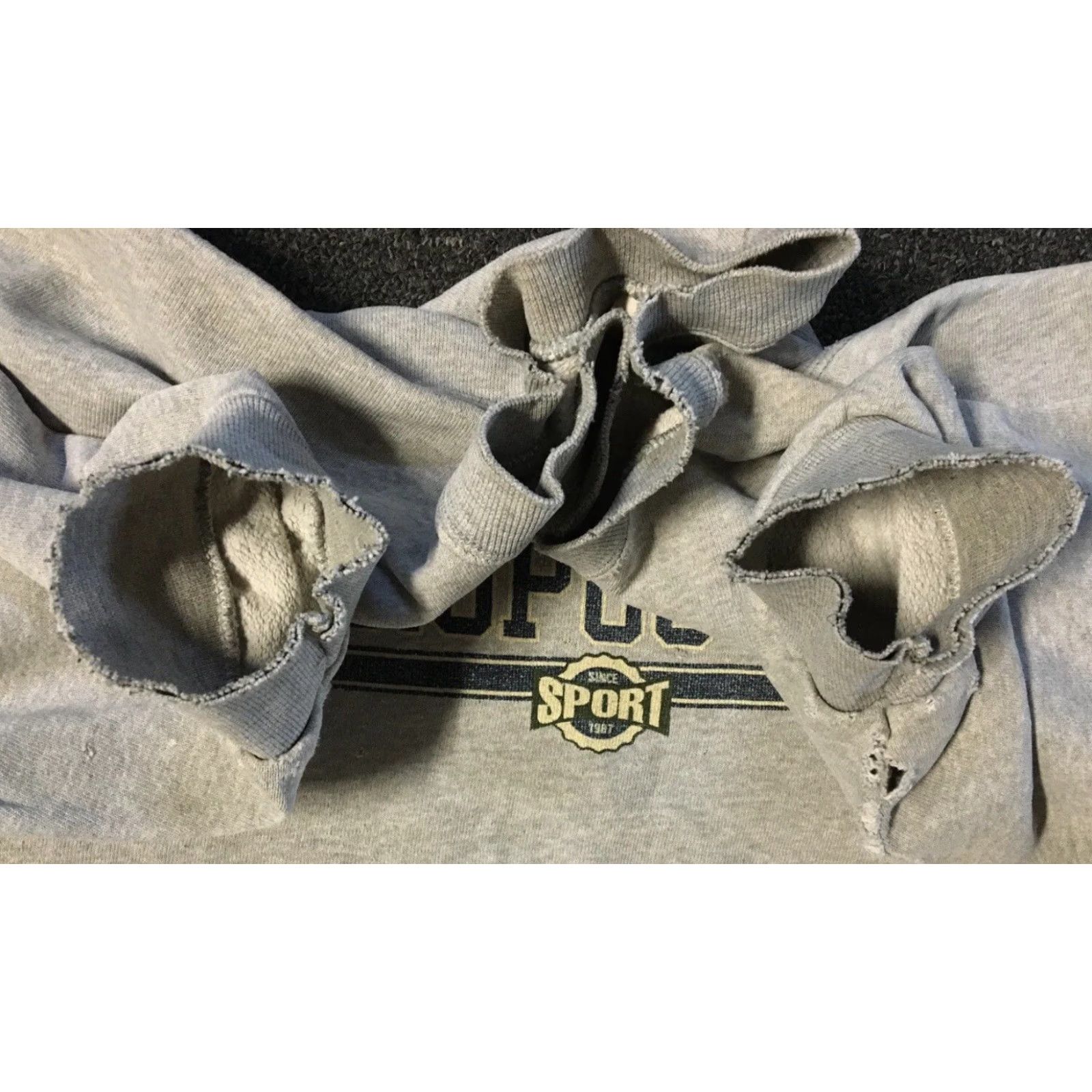Thrasher VINTAGE Aeropostale Sport Hoodie Mens L Gray Sweatshirt Distressed Boxy 90s Grunge Spellout Track & Field USA USA Size US L / EU 52-54 / 3 - 6 Thumbnail