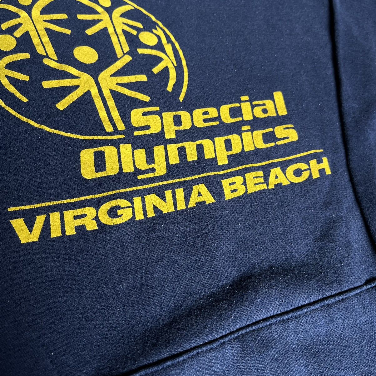 Vintage Vintage 90s Special Olympics Virginia Beach Pullover Hoodie Size US L / EU 52-54 / 3 - 3 Thumbnail