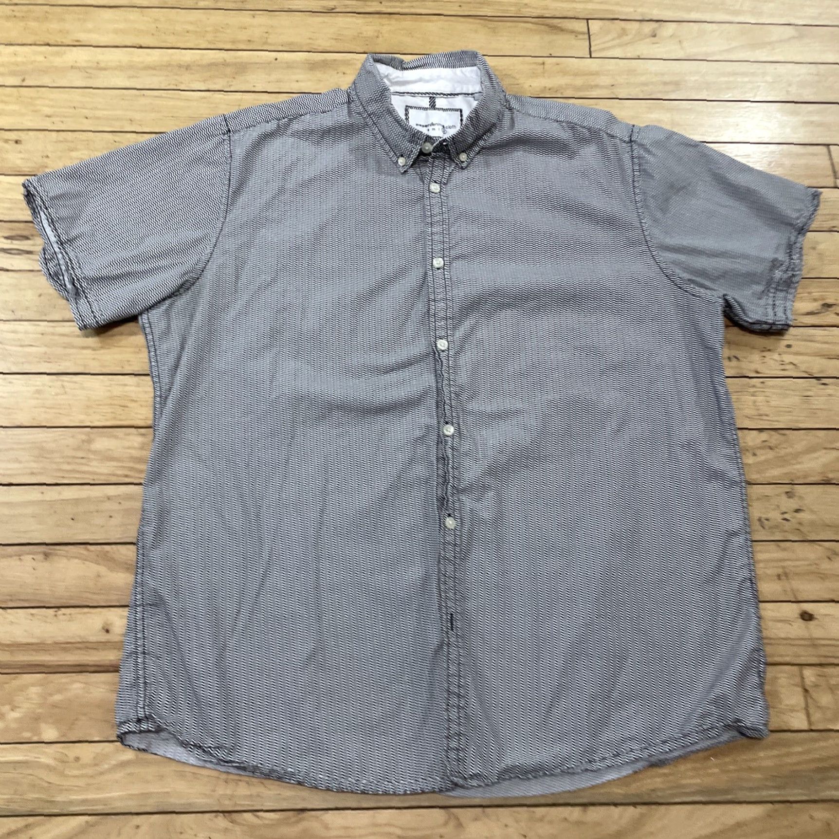 PD&C PD&C Paper Denim & Cloth Button Shirt Men XL Wave Print Preppy Oxford Shirt XL Gray/White Plaid Pattern Button-Up Casual/Workwear Mens XL Size US XL / EU 56 / 4 - 3 Thumbnail