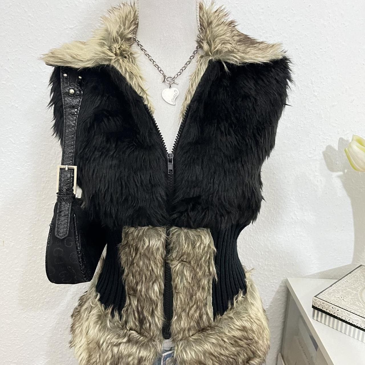 Vintage Euro Y2K Faux Fur Vest gilet w/ thick waistband vintage Size S / US 4 / IT 40 - 3 Thumbnail