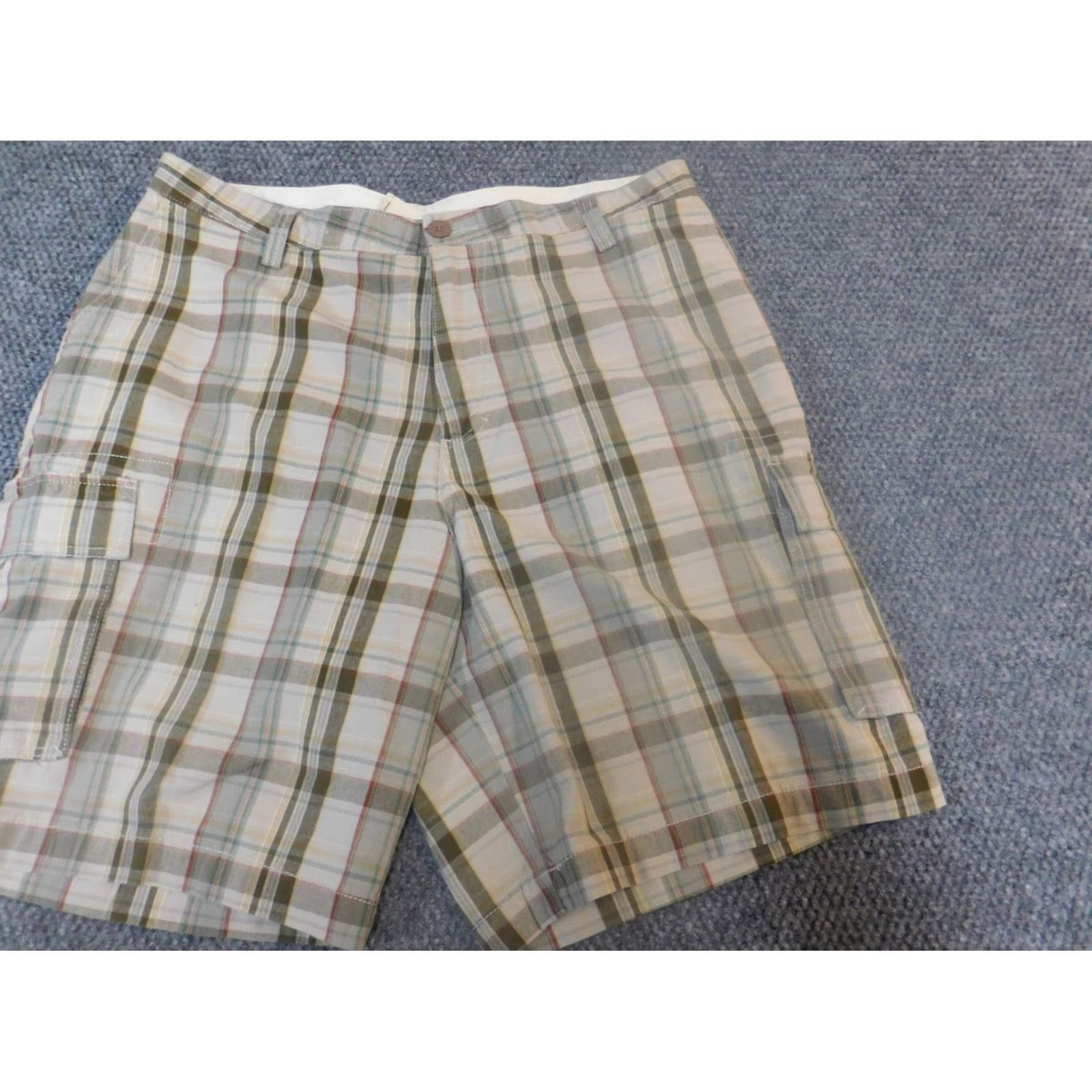 Dockers DOCKERS Cargo Shorts 36 Beige Plaid Flat Front Relaxed Mens Regular Size 36 Casual Beige Cotton Knit Logo utility breathable 90s? Size US 42 / EU 58 - 2 Thumbnail