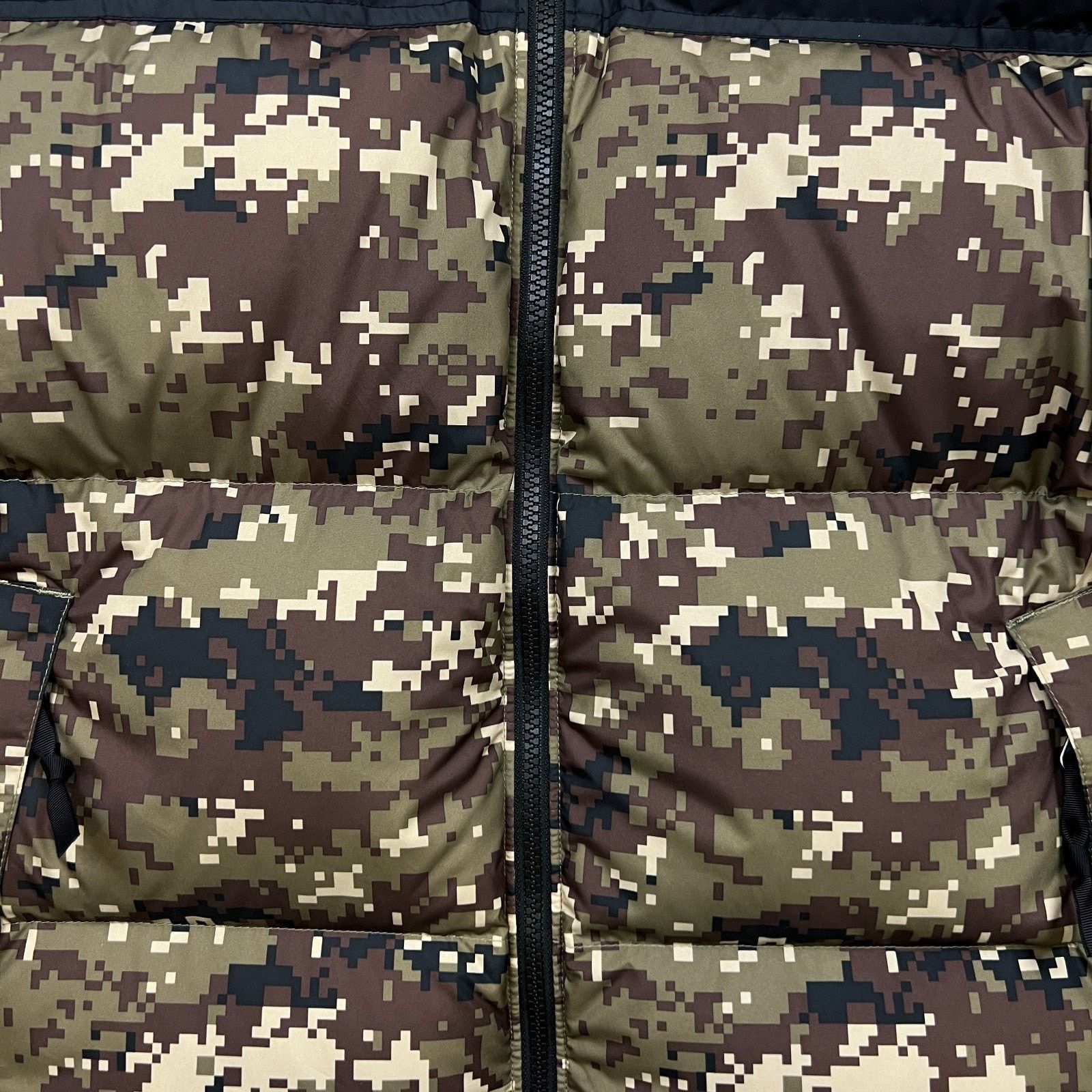 The North Face The North Face 1996 Retro Nuptse Packable Jacket Digi Camo Size US M / EU 48-50 / 2 - 3 Thumbnail