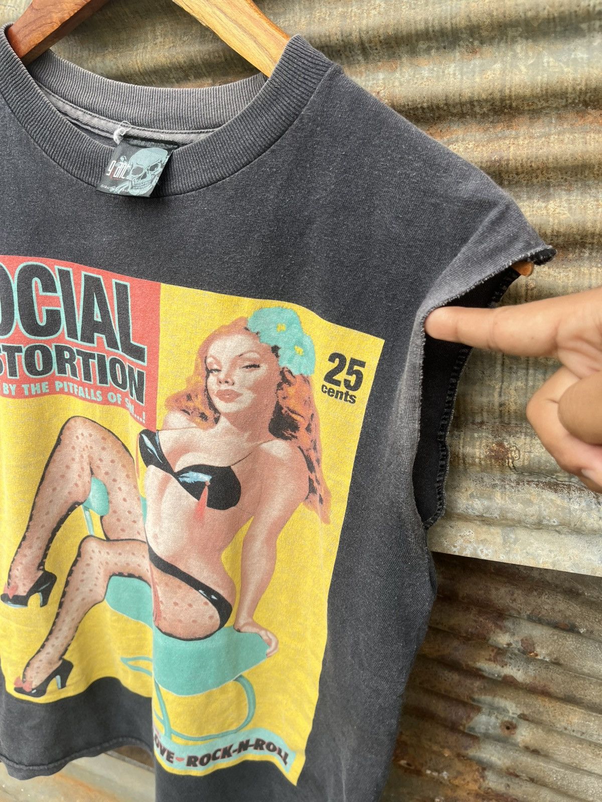 Vintage Faded Social distortion 00s’ tee Size US S / EU 44-46 / 1 - 3 Thumbnail