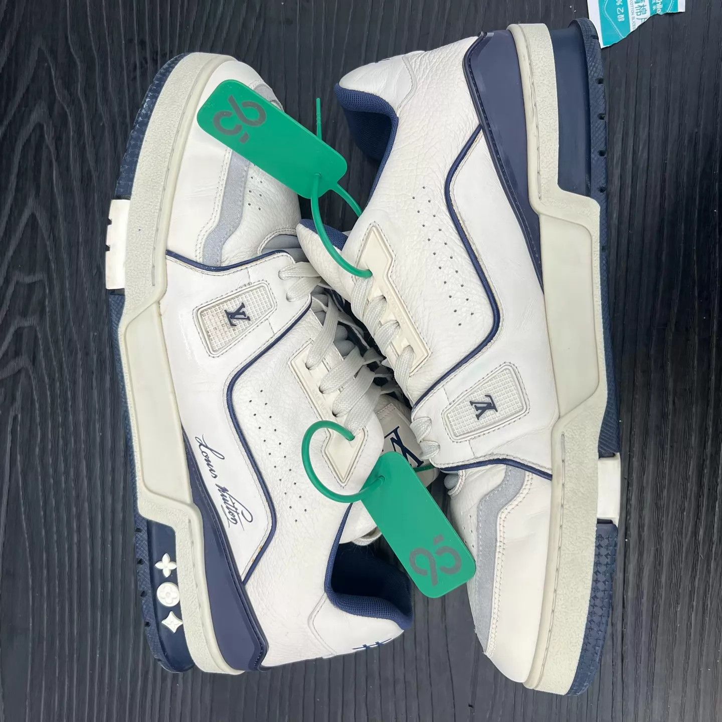 Louis Vuitton LV Trainer White Blue 9 Near New Size US 10 / EU 43 - 3 Thumbnail