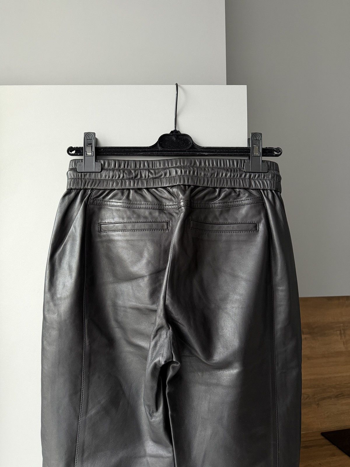 Saint Laurent Paris Saint Laurent Paris Black Leather Jogger Trousers Size 25" / US 0 / IT 36 - 8 Thumbnail