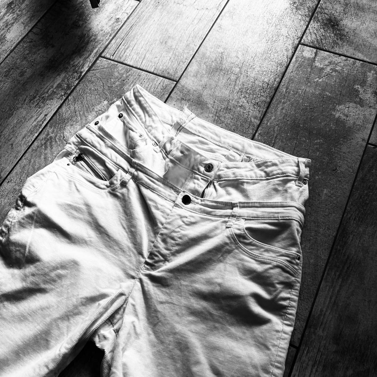 Japanese Brand Custom white Baggy Distressed Jeans Painted Wide Leg Size US 31 - 7 Thumbnail