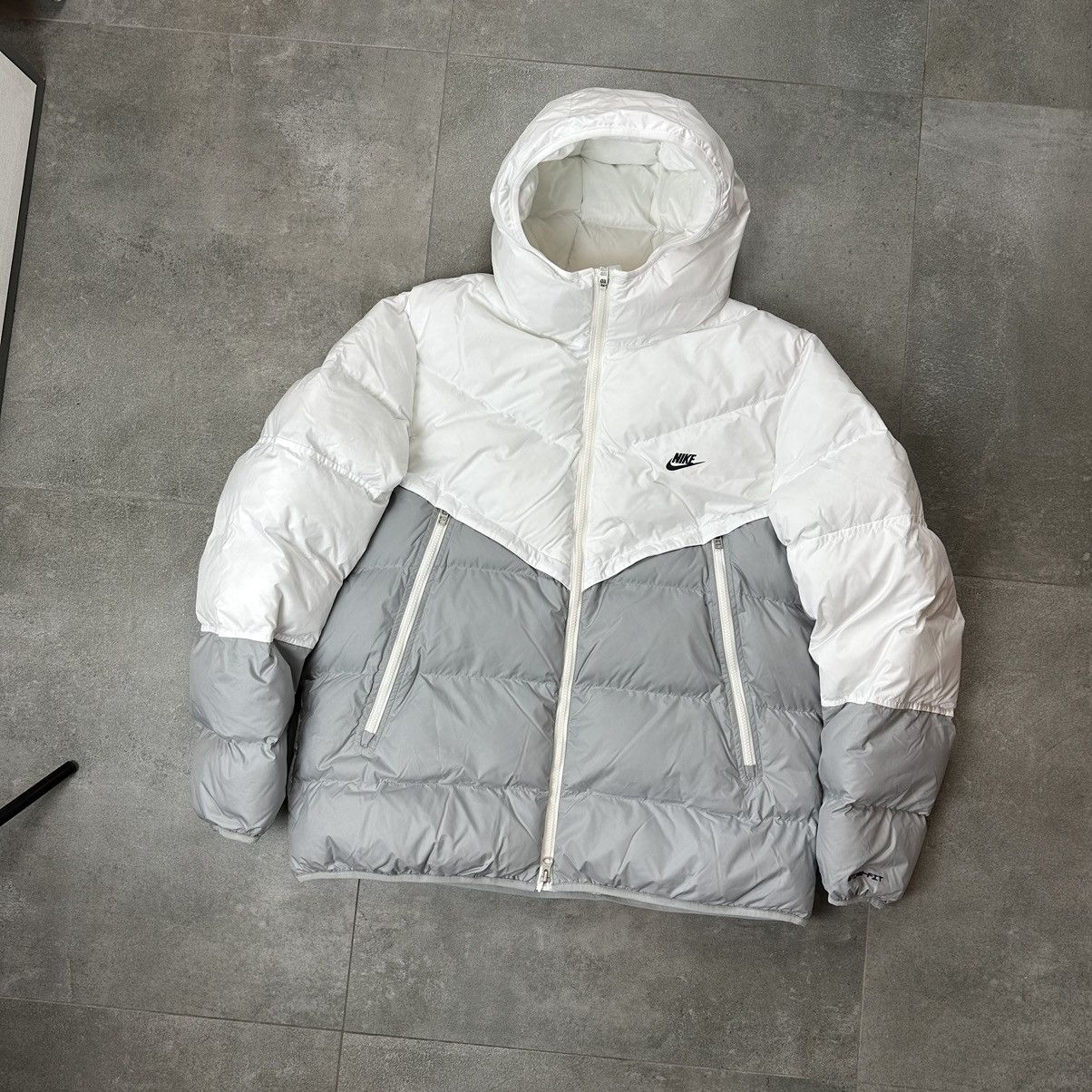 image of Nike Storm Fit Puffer Jacket XL Streetwear Drill Uk in White, Men's