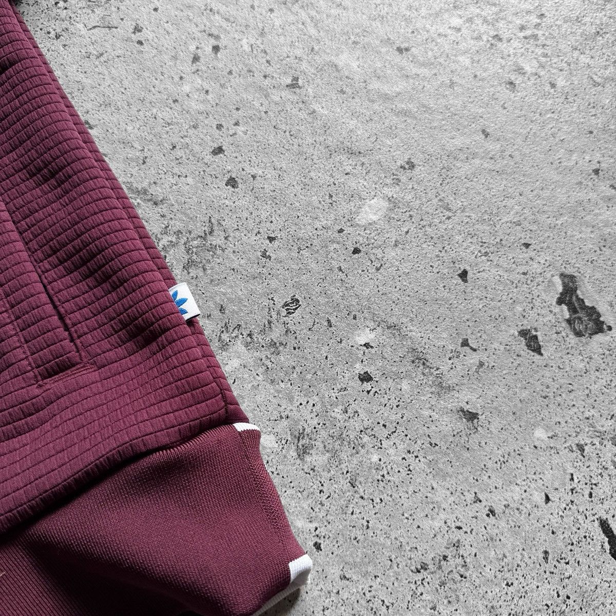 Adidas Adidas Originals Womens Burgundy Trefoil Hoodie Pullover Size S / US 4 / IT 40 - 7 Thumbnail