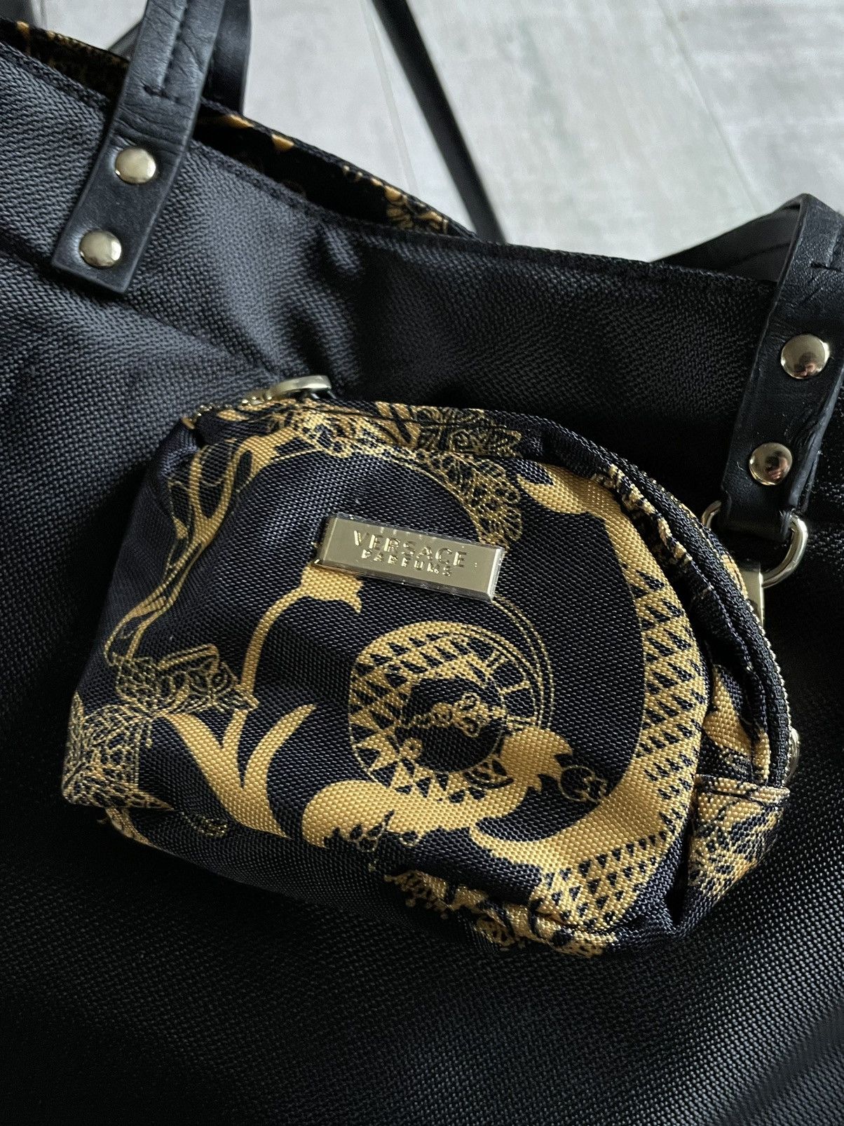 Versace Versace Parfums Weekender Tote Bag Black/Gold RARE Size ONE SIZE - 4 Thumbnail
