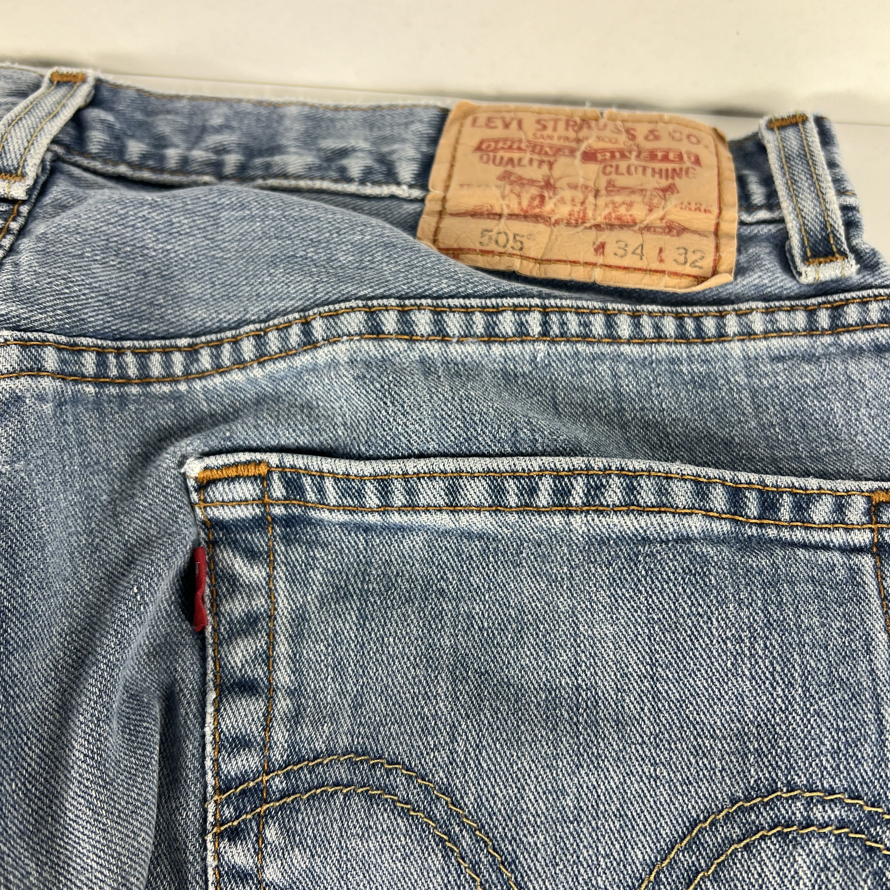 Levi's × Vintage Y2K Levi's Jeans 505 Straight Blue Faded Cotton Denim Size US 33 - 15 Thumbnail