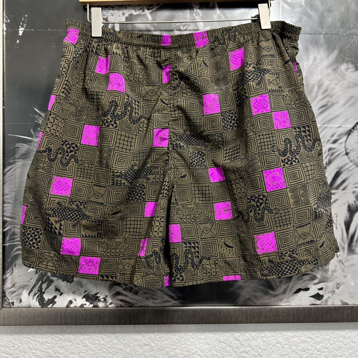 Patagonia × Vintage PATAGONIA BAGGIES SHORTS ANIMALS AOP 1992 Size US M / EU 48-50 / 2 - 4 Thumbnail