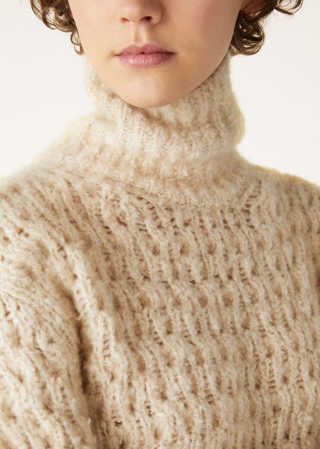 Loro Piana o1w1db10825 FAO4523 Cocooning Turtleneck Sweater in Beige Size S / US 4 / IT 40 - 3 Thumbnail