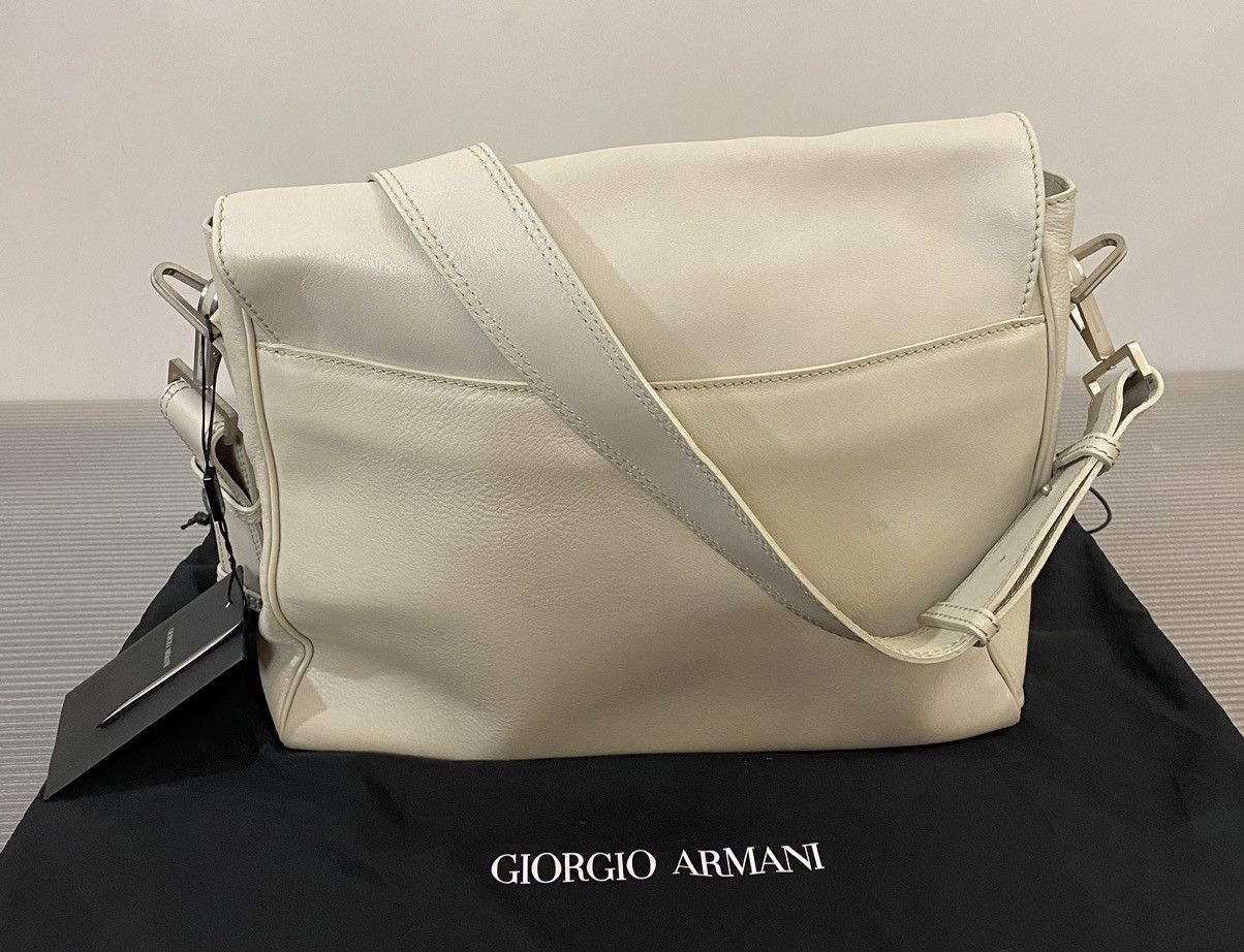 Giorgio Armani Giorgio Armani 🇮🇹 cement calf carry all travel bag unisex NEW Size ONE SIZE - 4 Thumbnail