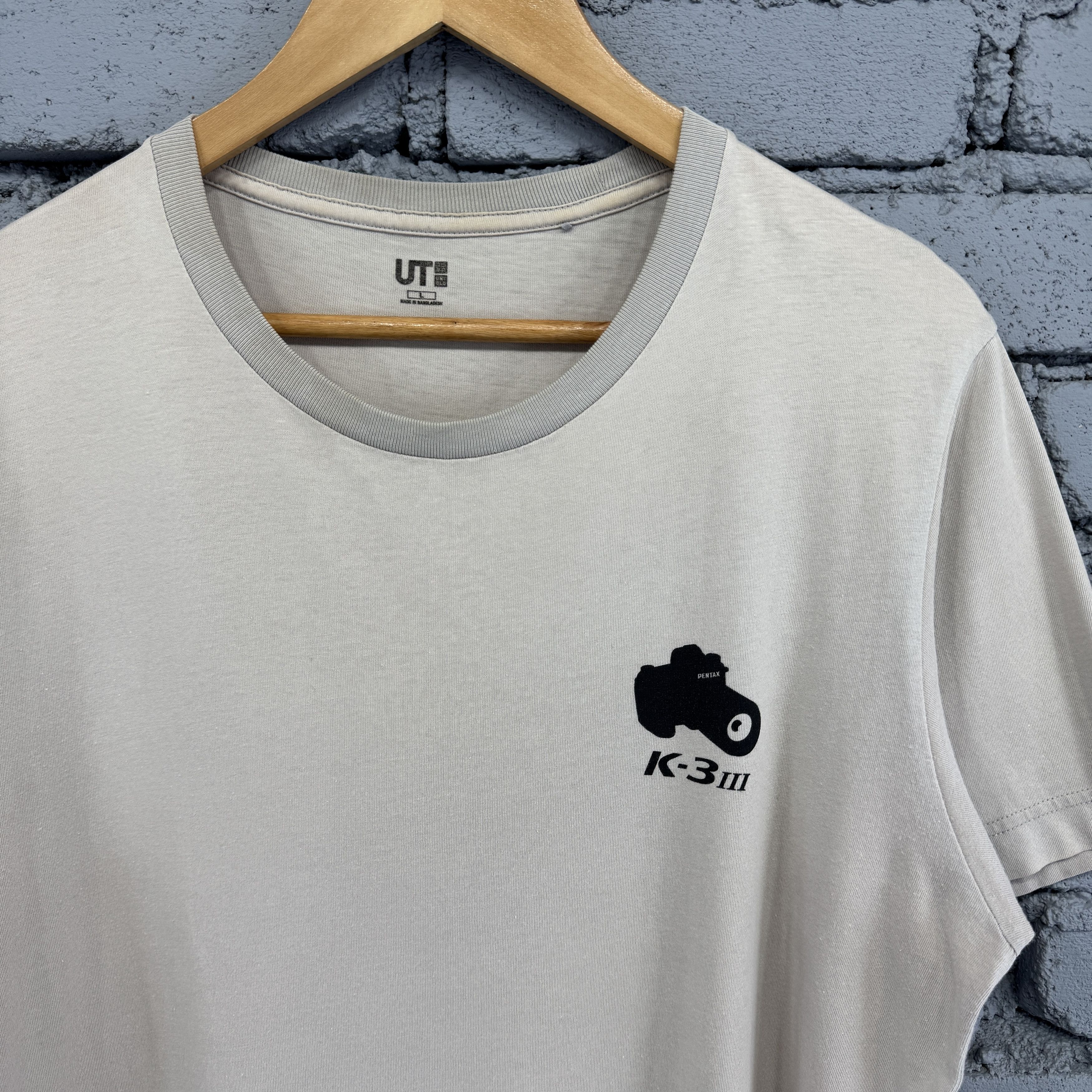 Uniqlo Uniqlo UT Pentax K-3 Mark III Camera Sunfaded Tshirt Size US L / EU 52-54 / 3 - 3 Thumbnail