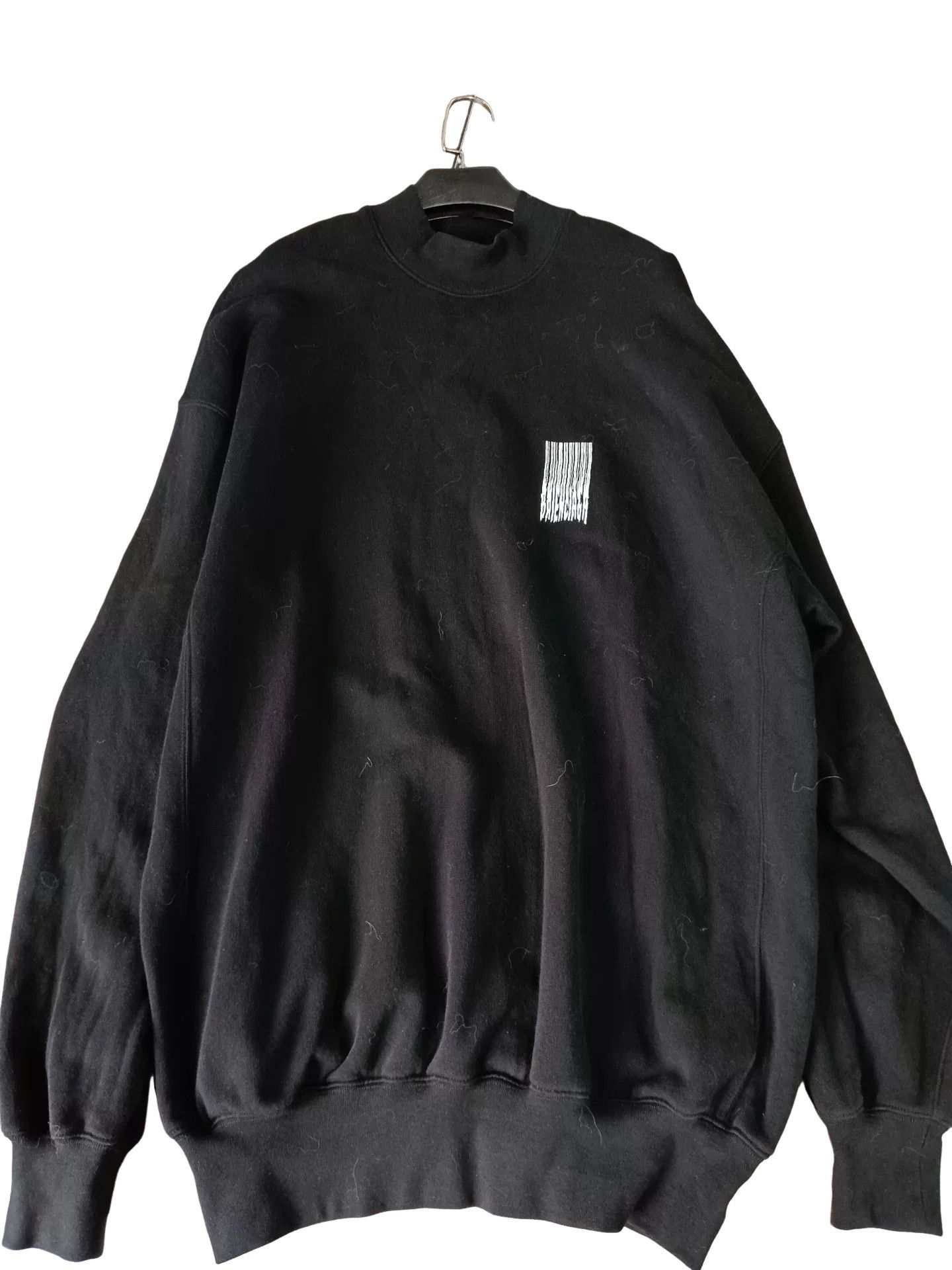 Balenciaga Balenciaga Barcode Logo Sweatshirt Size S Size US S / EU 44-46 / 1 - 1 Thumbnail