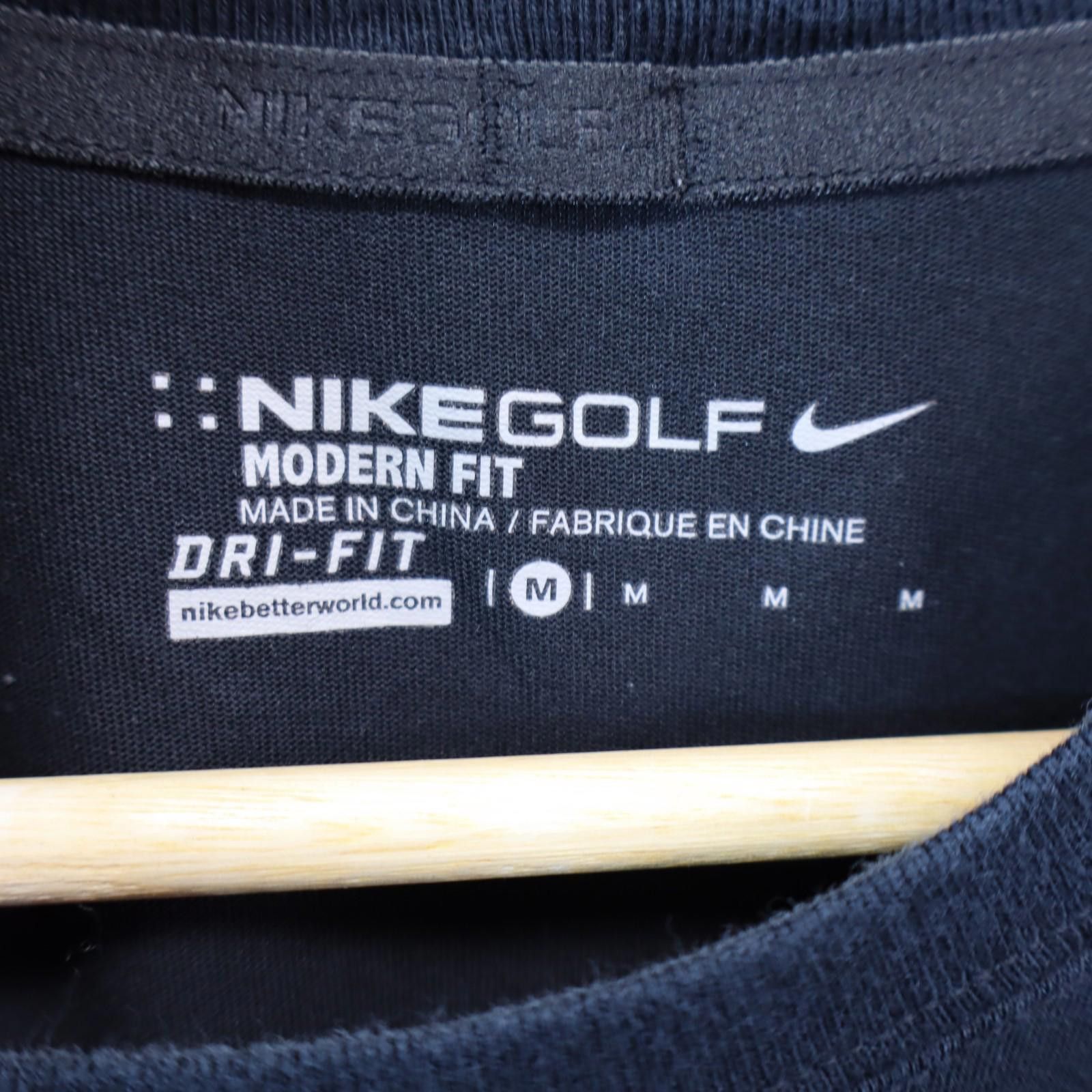 Nike Mens medium shirt Nike Dri-Fit Black Short Sleeve Modern Fit Size US M / EU 48-50 / 2 - 5 Thumbnail