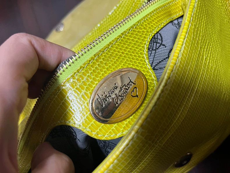 Vivienne Westwood Vivienne Westwood size os Lizard pattern yellow base red la Size ONE SIZE - 5 Thumbnail