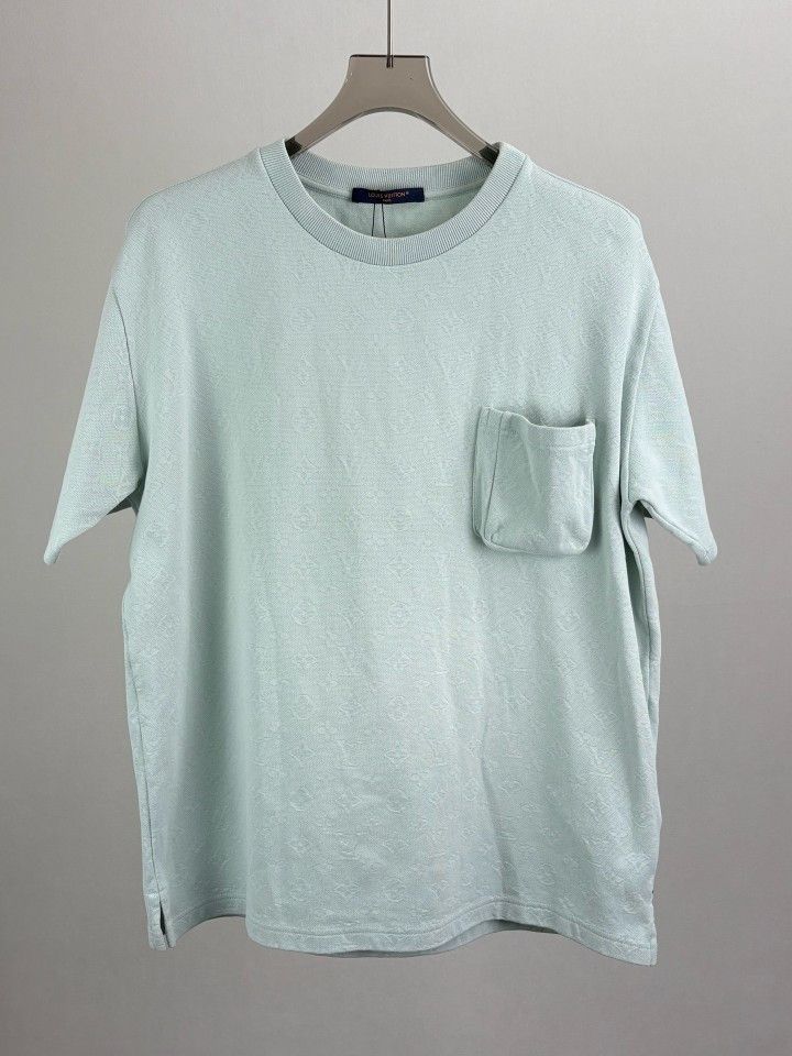 Louis Vuitton Louis Vuitton Monogram Pocket T-Shirt Size XL Size US XL / EU 56 / 4 - 1 Thumbnail