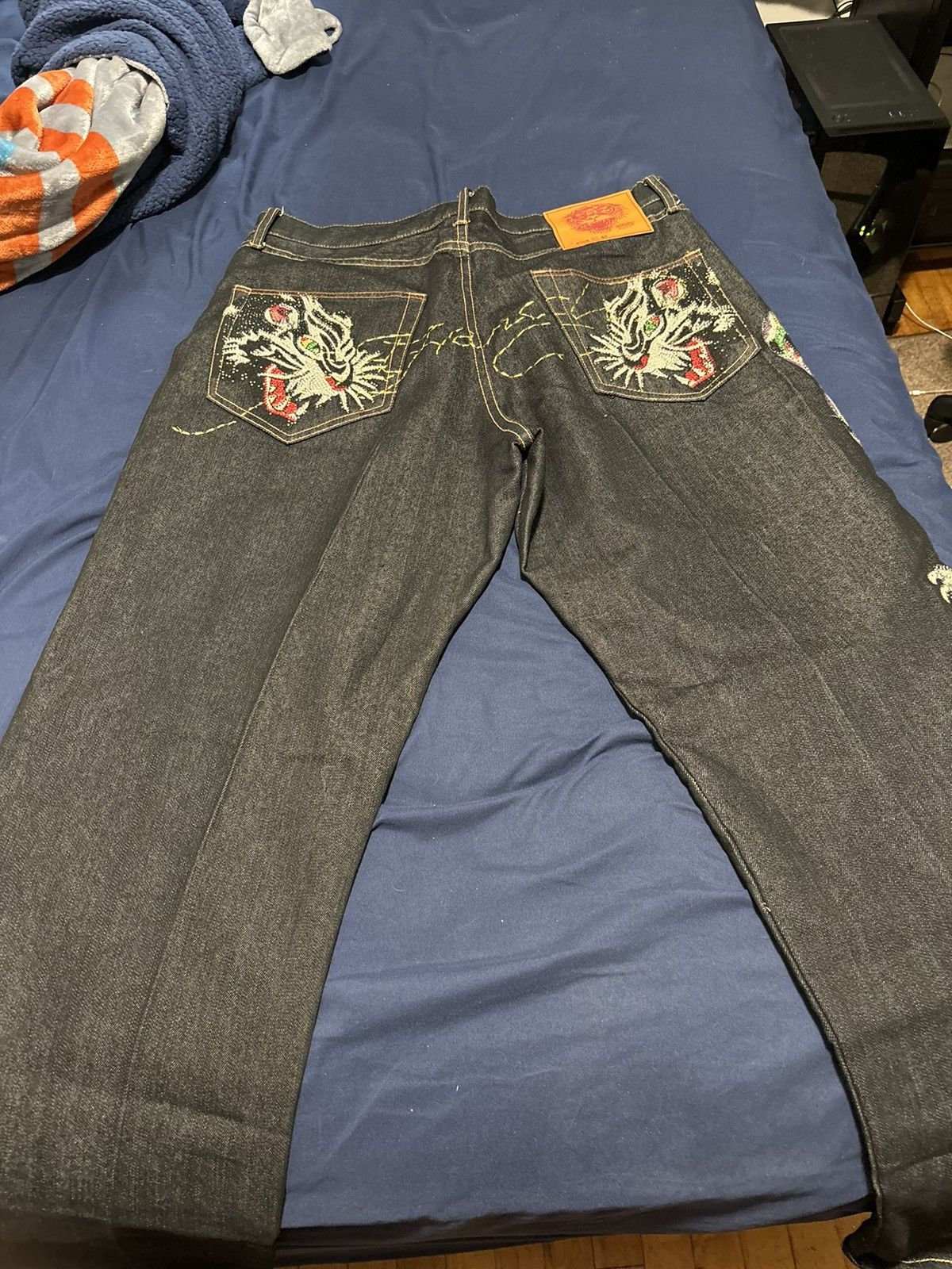 Ed Hardy Flying Fish Embrodiered offers Denim Jeans Size 40 Men Y2K