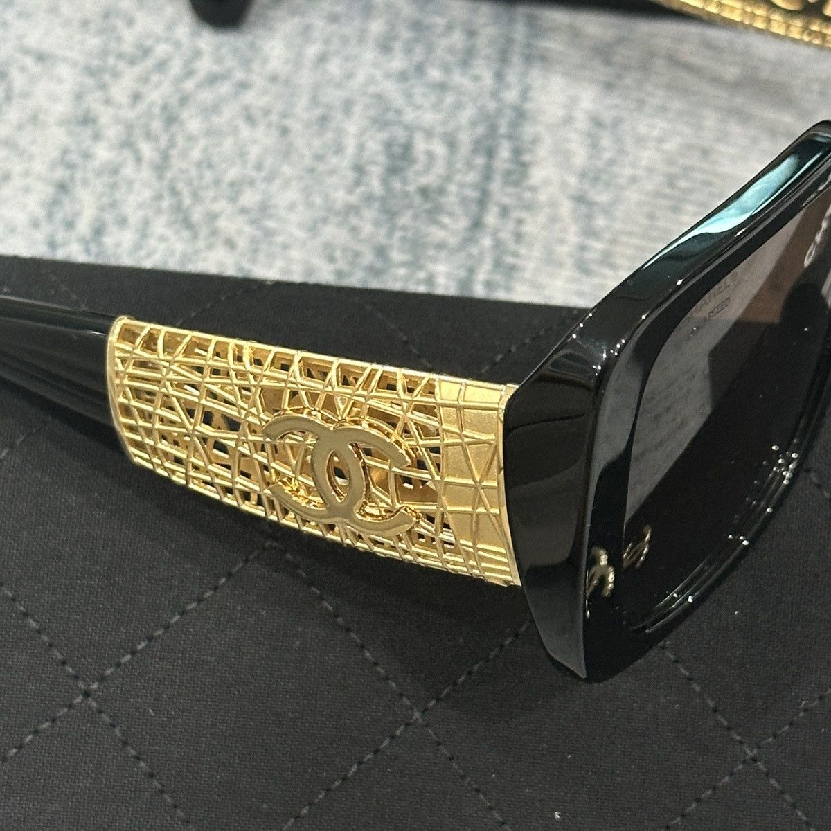 Chanel CHANEL 0CH5532 C622S9 SUNGLASSES Size ONE SIZE - 7 Thumbnail