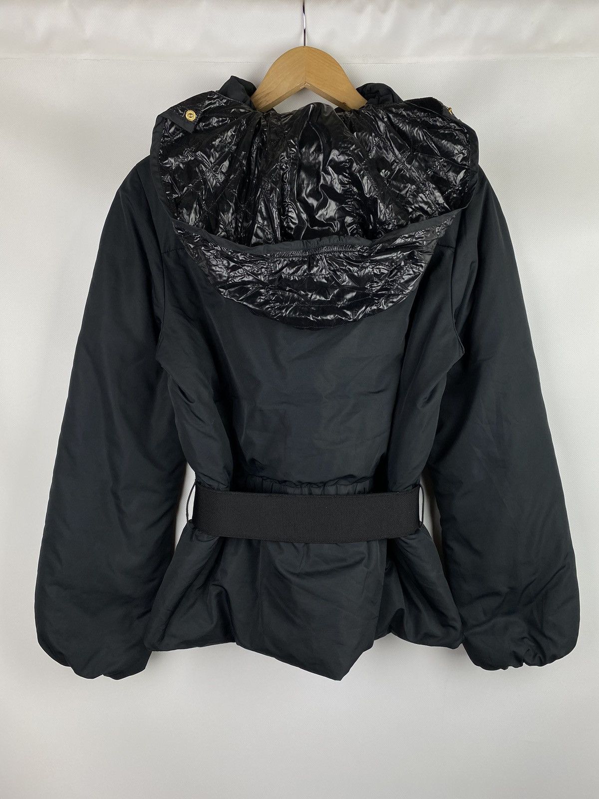 Moncler Moncler Aretha ladies hooded belted down jacket Size L / US 10 / IT 46 - 12 Thumbnail