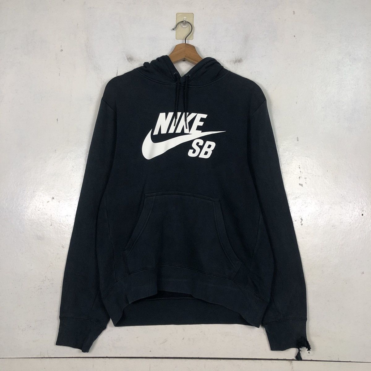 Nike 📌Rich Black Hoodie Pull Over Nike SB Big Swoosh Size US M / EU 48-50 / 2 - 14 Thumbnail