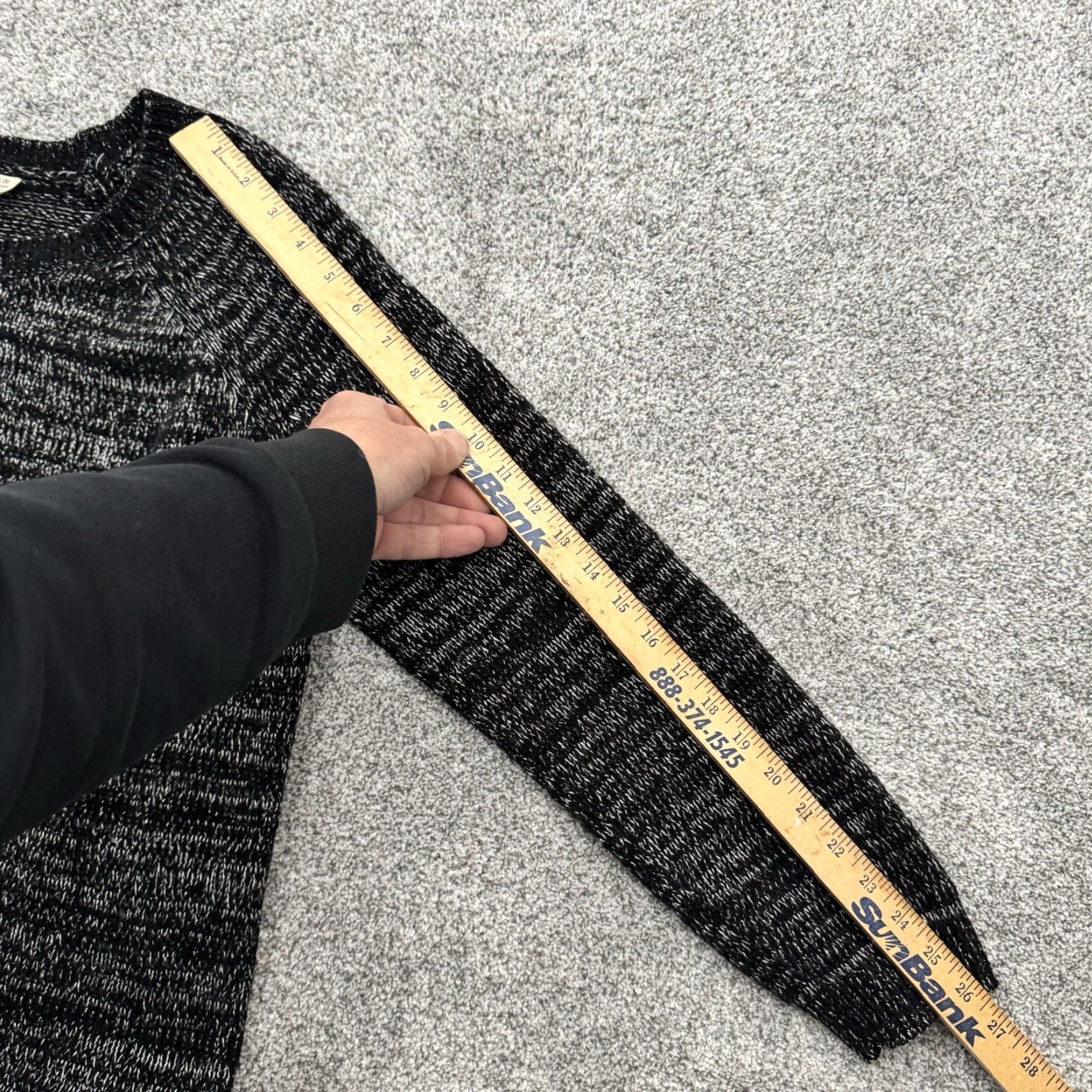 Faded Glory VINTAGE Faded Glory Sweater Womens 2XL Black Long Sleeve Pullover Holiday Shimmering Metallic Thread Glittery Cozy Size XXL / US 16-18 / IT 52-54 - 5 Thumbnail