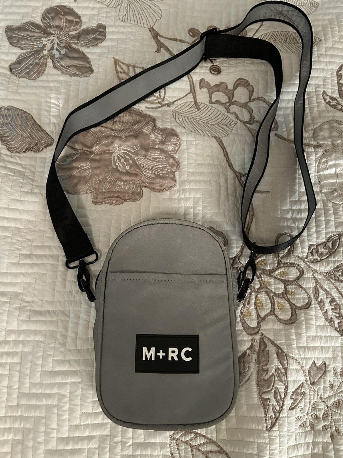 M+RC NOIR SHOULDER BAG BLACK