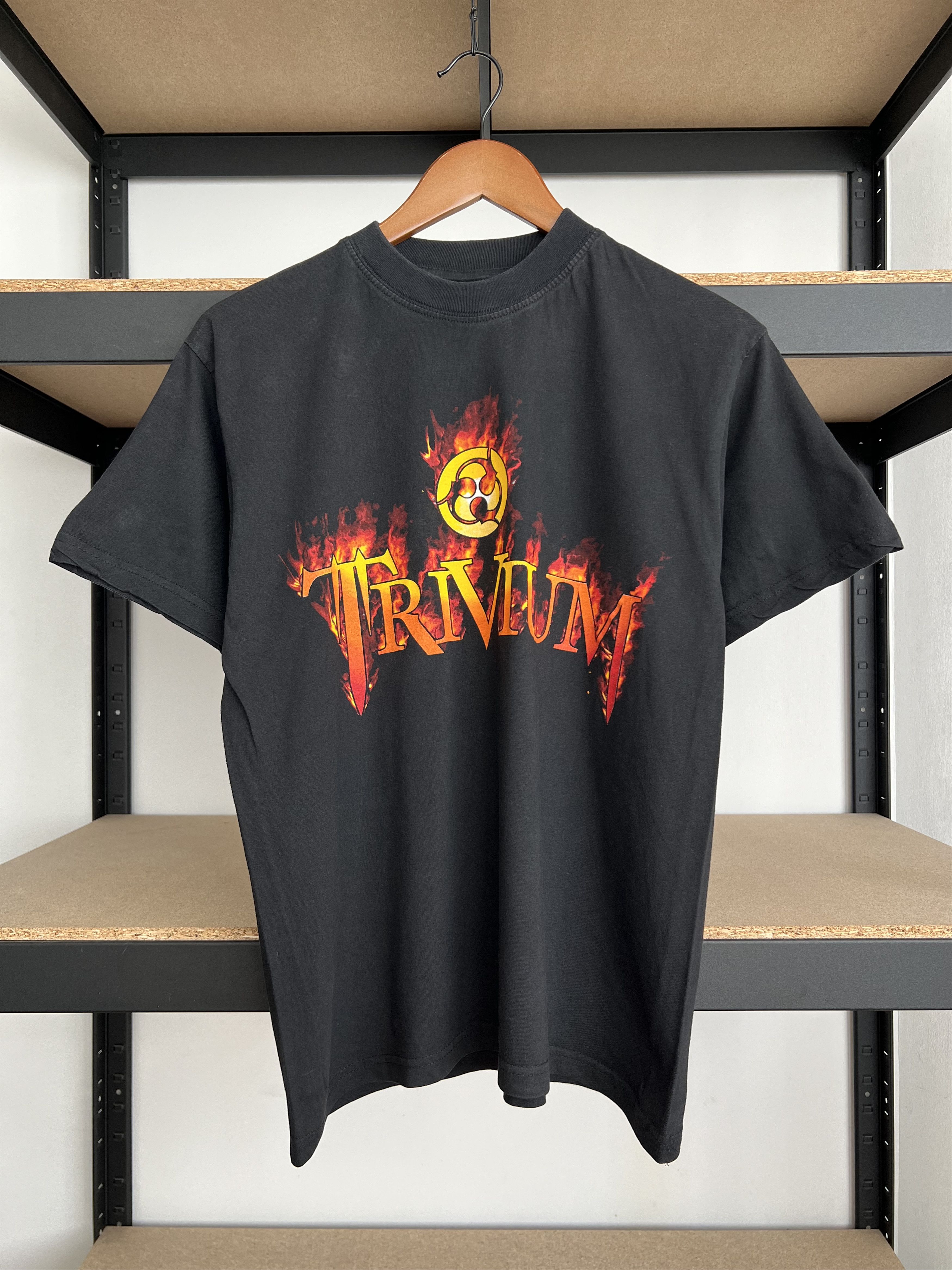 Band Tees Vintage 2000s Trivium Flame Fire Black T-shirt Size US M / EU 48-50 / 2 - 1 Thumbnail
