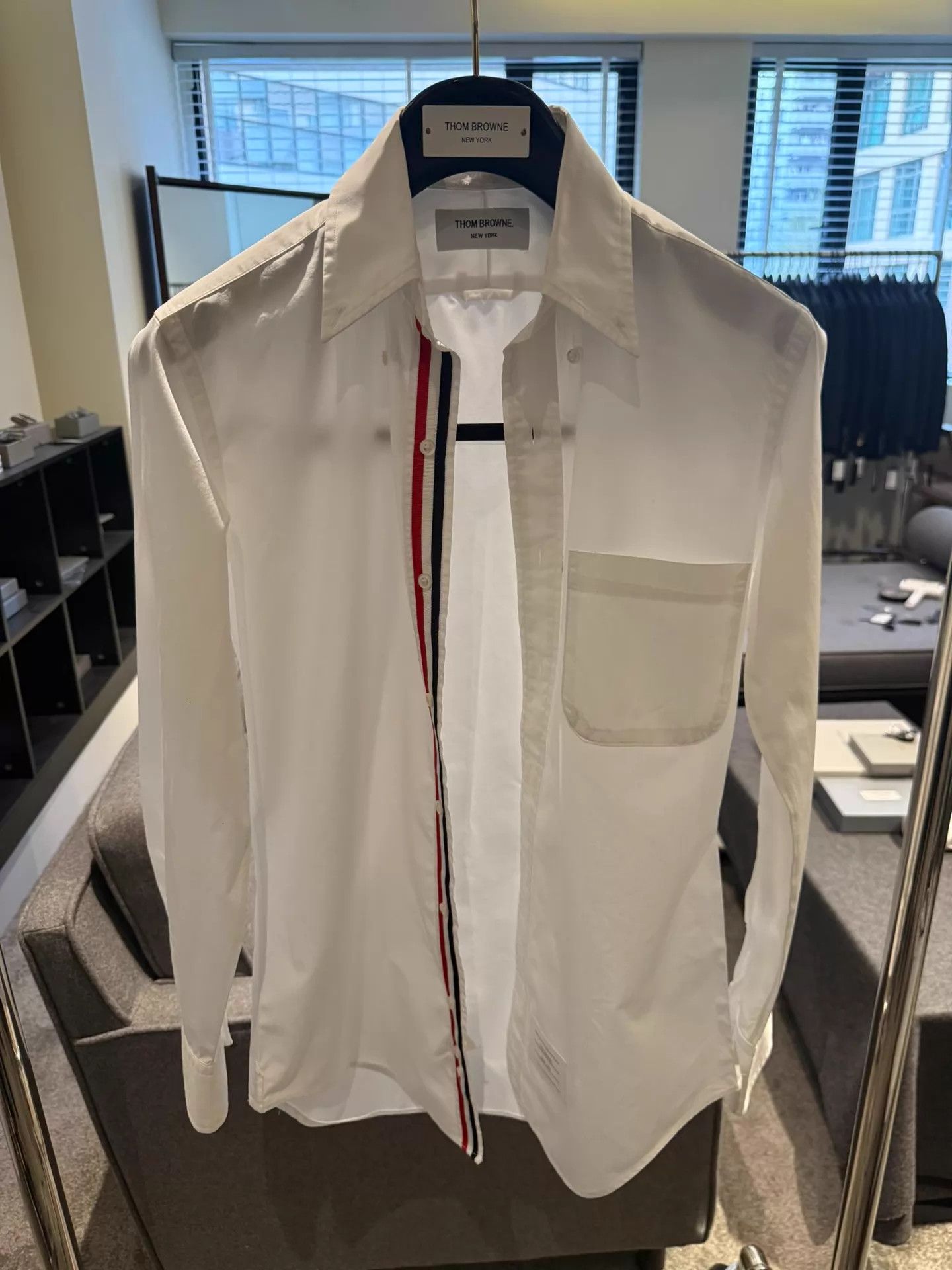 Thom Browne Thom Browne Classic Tri-Color Placket Poplin Shirt Size 0 Size US XS / EU 42 / 0 - 1 Thumbnail