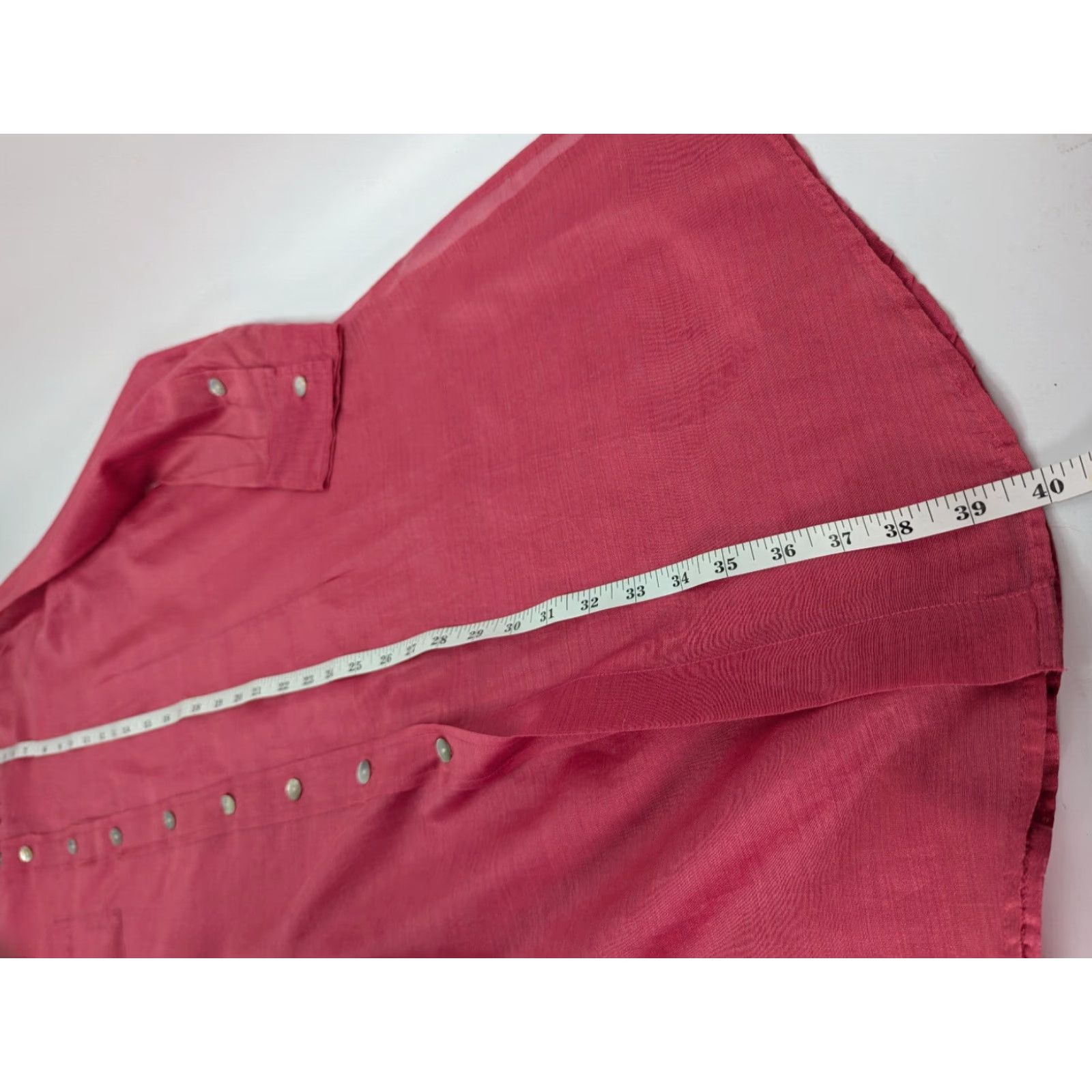 Vintage Chico’s Silk Cotton Blend Long Button Dress Shirt Blouse Pink M/8 Womens Blouse Silk Cotton Blend Button-Down Sheer Tunic Casual Party/Cocktail 90s? Size M / US 6-8 / IT 42-44 - 4 Thumbnail