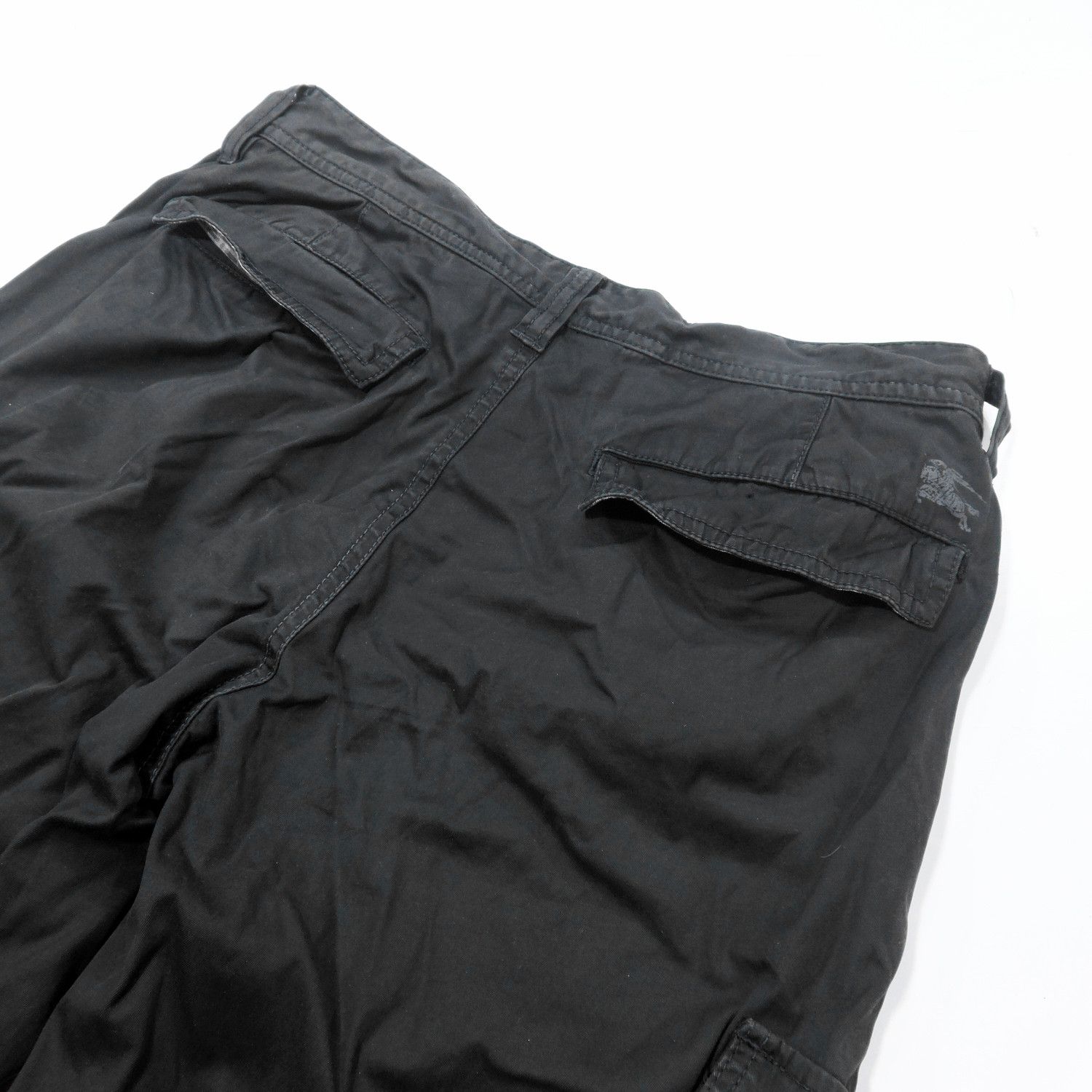 Burberry BURBERRY BLACK LABEL CARGO SHORT PANTS Size US 30 / EU 46 - 14 Thumbnail