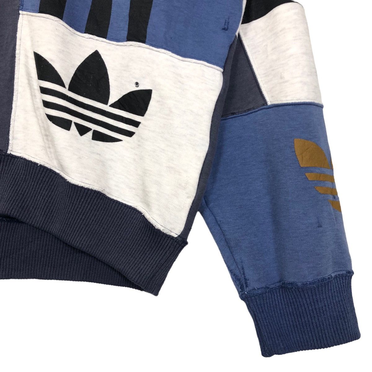 Adidas Vintage 90s Adidas Originals Crewneck Sweatshirt Big Logo Size US L / EU 52-54 / 3 - 4 Thumbnail