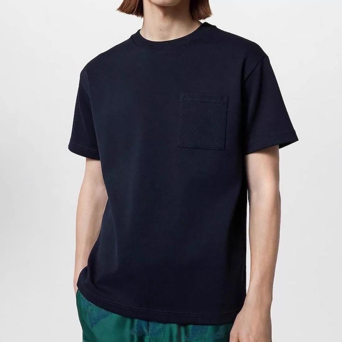 Louis Vuitton LV New Monogram Short Sleeve Tee Near Mint 4L Size US XXL / EU 58 / 5 - 8 Thumbnail