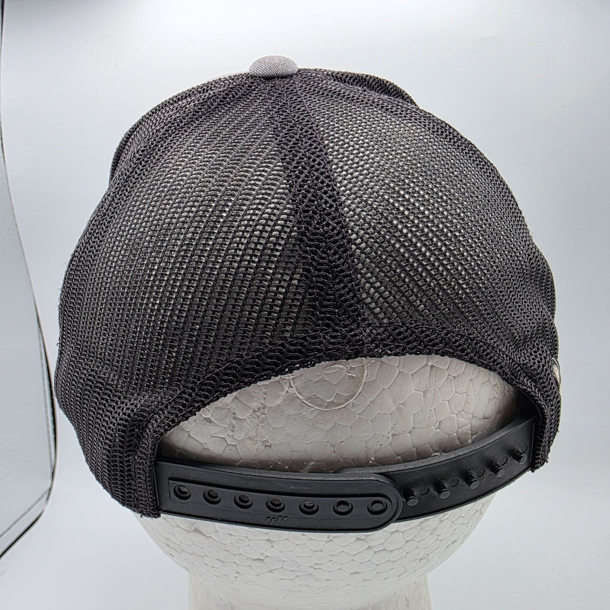 Other Salty Crew Bottom Dweller Retro Mens Gray Trucker Hat Fishin Size ONE SIZE - 3 Thumbnail