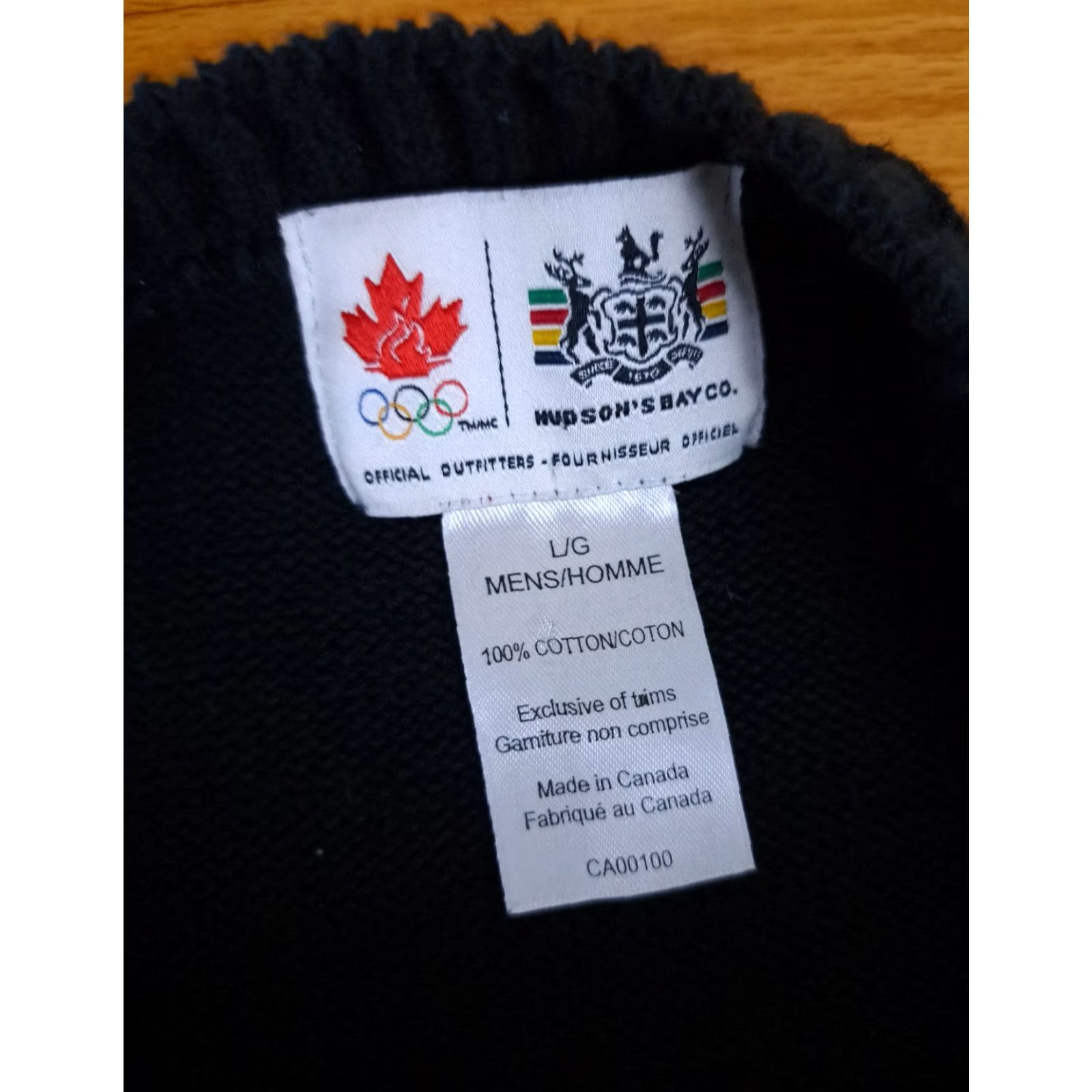 Hudson Hudson Bay Co. Sweatshirt Pullover Unisex Adults Black 100% Cotton Fleece Embroidered Olympics 2010 Vancouver Large M Size US M / EU 48-50 / 2 - 5 Thumbnail